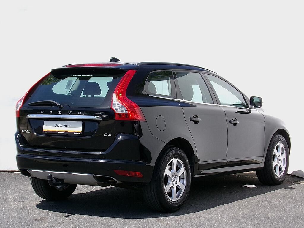 Volvo XC60, D4 Momentum 2.0 . 140 kW - fotka 2