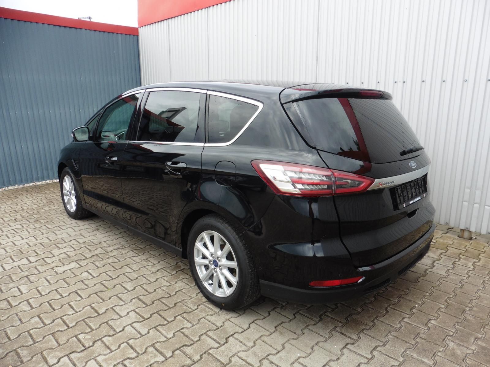 Ford S-MAX, 2.0 TDCi Titanium Navi - fotka 3