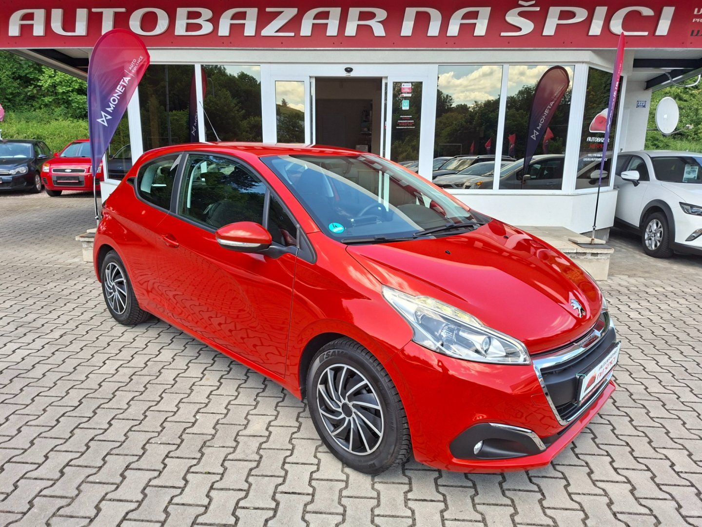 Peugeot 208, 1.0i 50kW -KLIMA-SENZORY - fotka 2