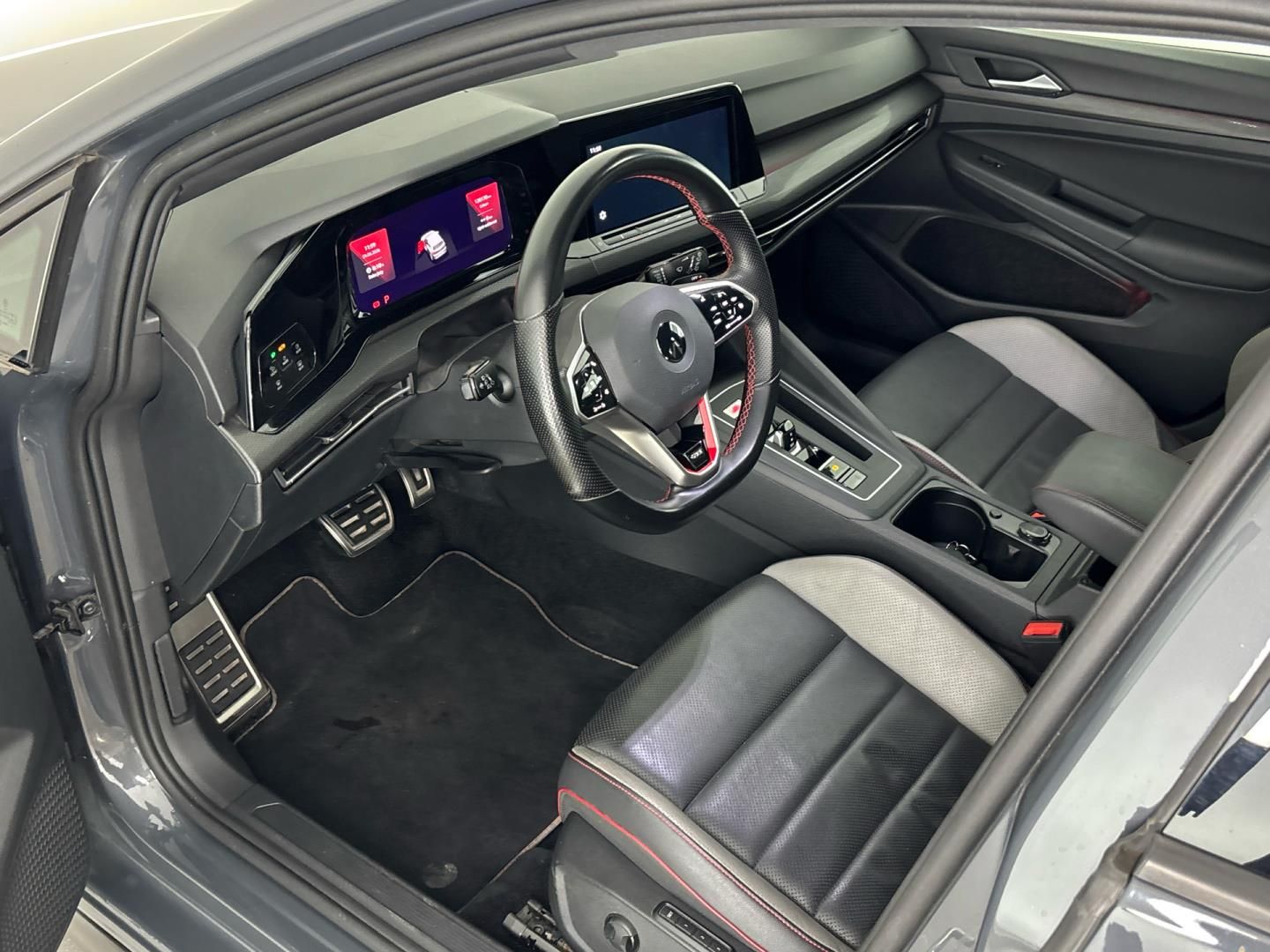 Volkswagen Golf, 2.0 TSI / 180 kW GTI DSG - fotka 6