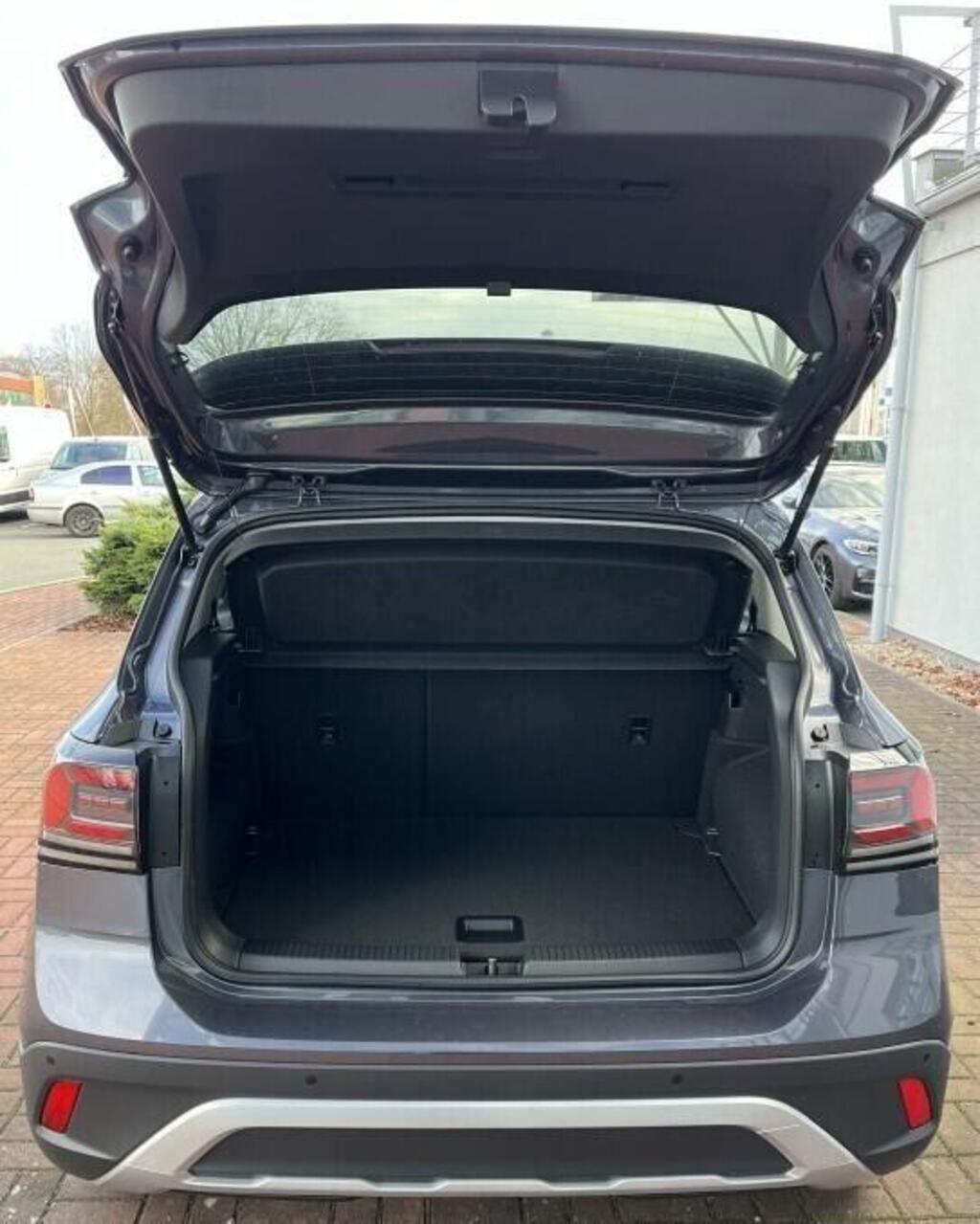 Volkswagen T-Cross, Love 1,0 TSI 85 kW - fotka 5