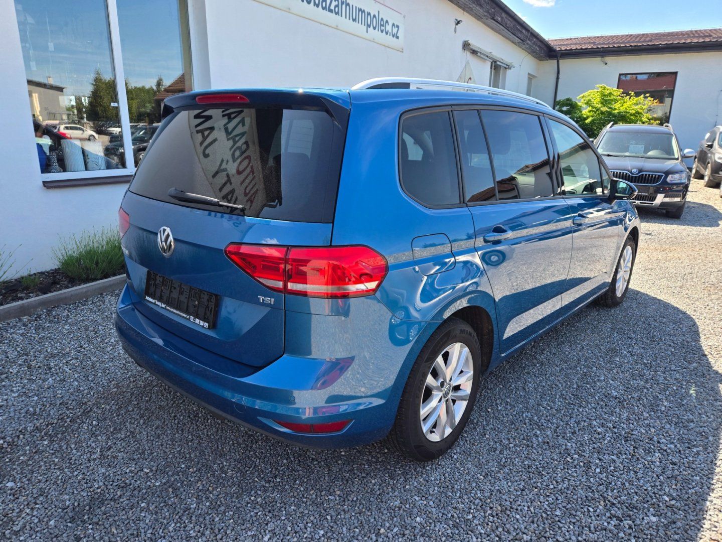 Volkswagen Touran, 1.2 TSI Serviska, TOP - fotka 4