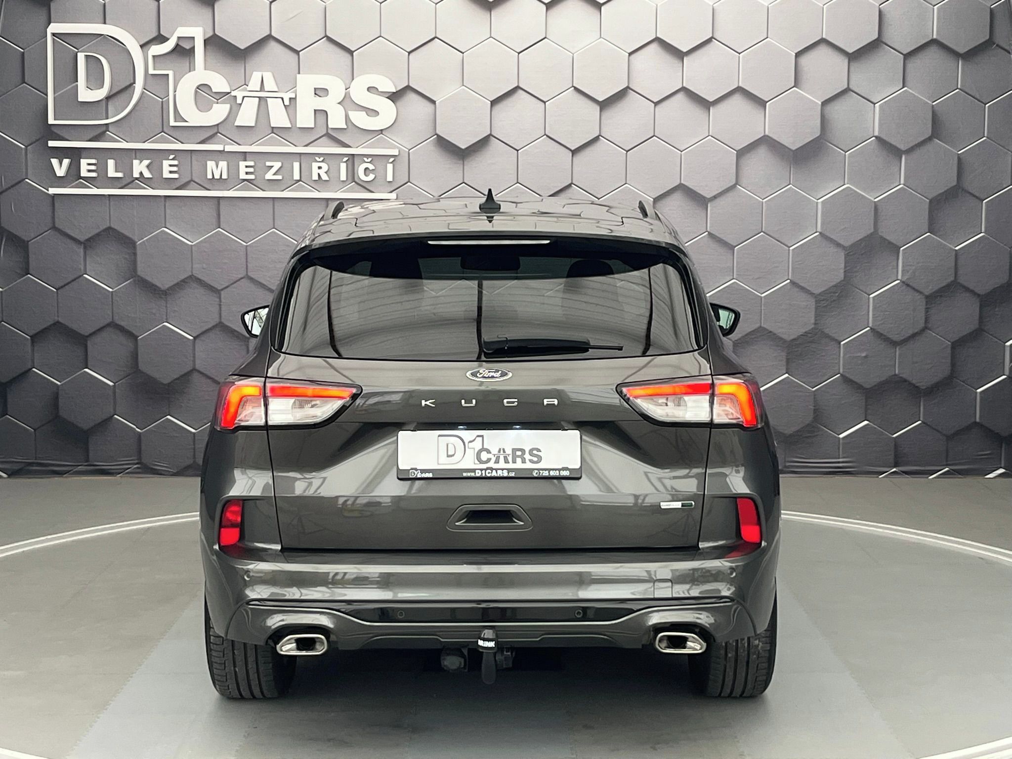 Ford Kuga, 2.0 EcoBlue ST-Line manuál - fotka 3