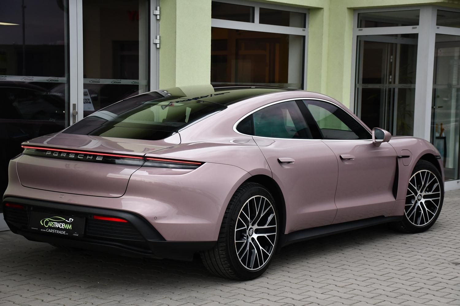 Porsche Taycan, Performancebatterie Plus - fotka 4