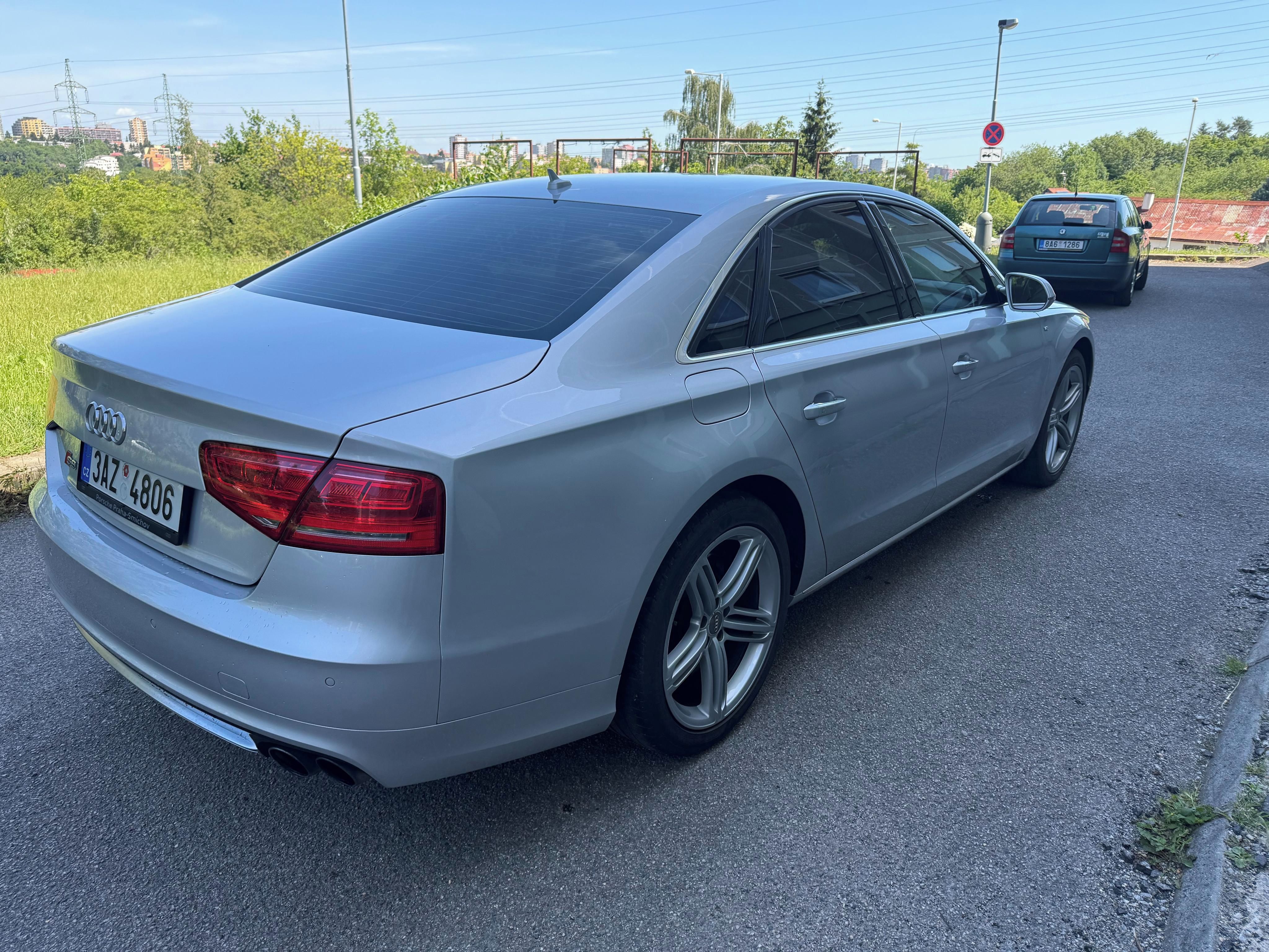 Audi A8, Audi A8 4,2 FSI - fotka 2
