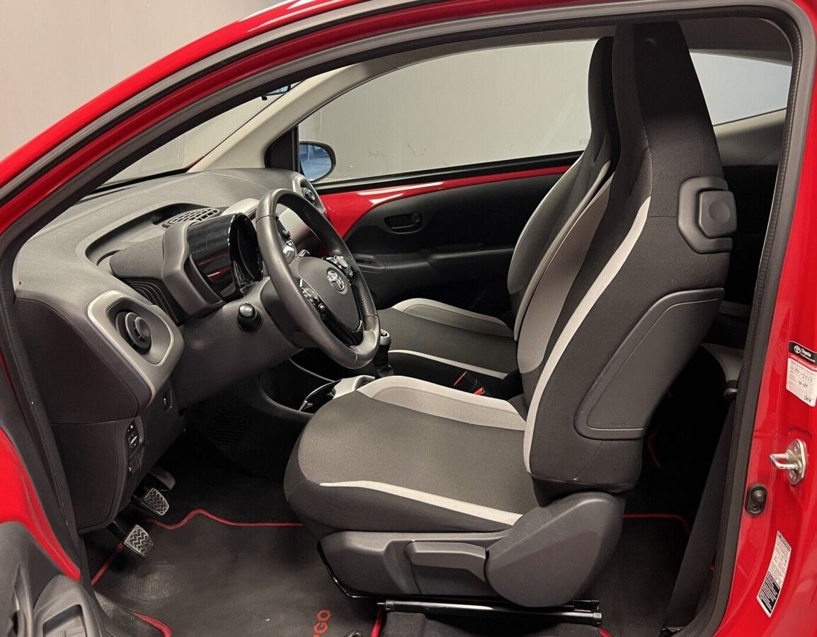 Toyota Aygo, 1.0 VVT-i  X-play - fotka 6