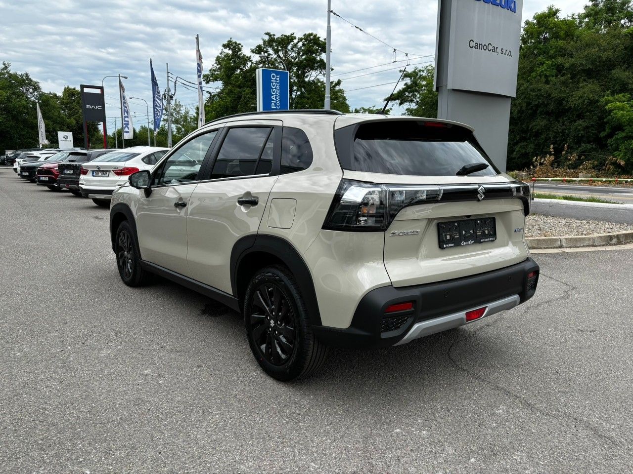 Suzuki S-Cross, 4x4 Black Edition - fotka 5