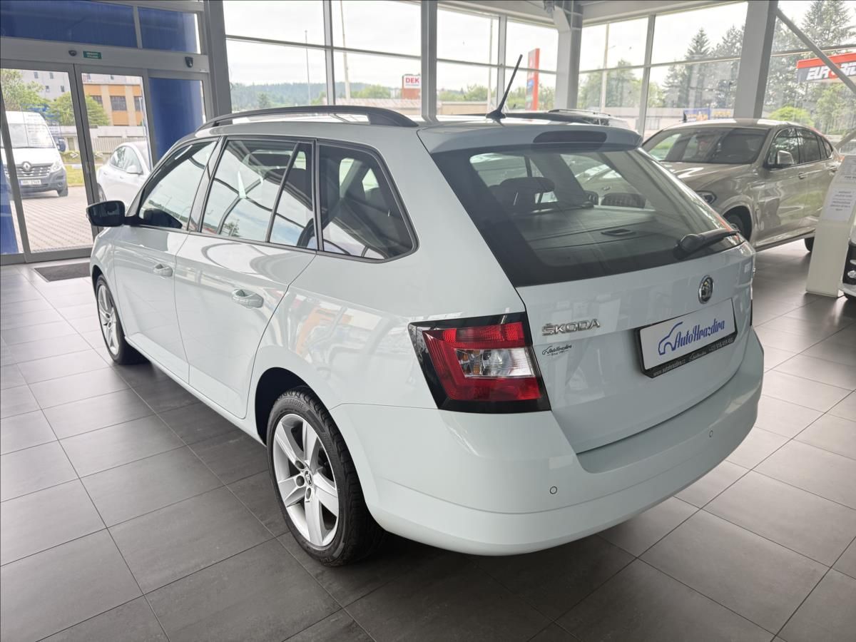 Škoda Fabia, 1,2   TSI 66kW,SERVISKA - fotka 4