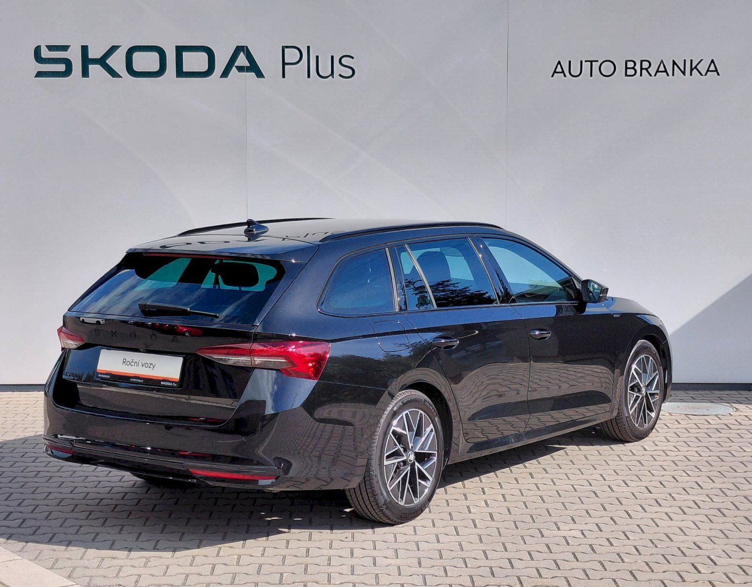 Škoda Octavia, 1,5 TSI M-HEV 110 KW SPORTLINE - fotka 2