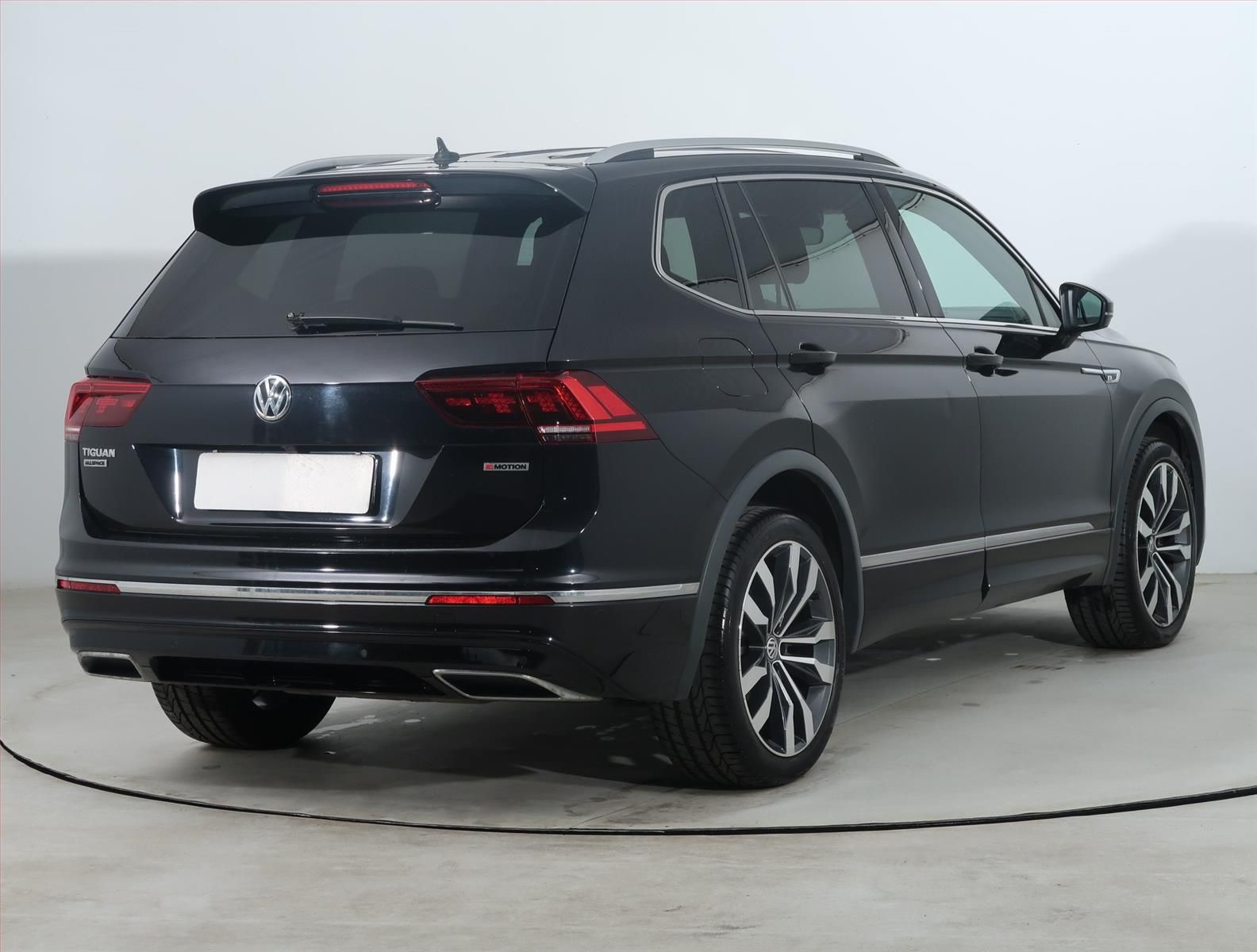 Volkswagen Tiguan Allspace, 2.0 TSI, R-Line, 4X4, Automat - fotka 5