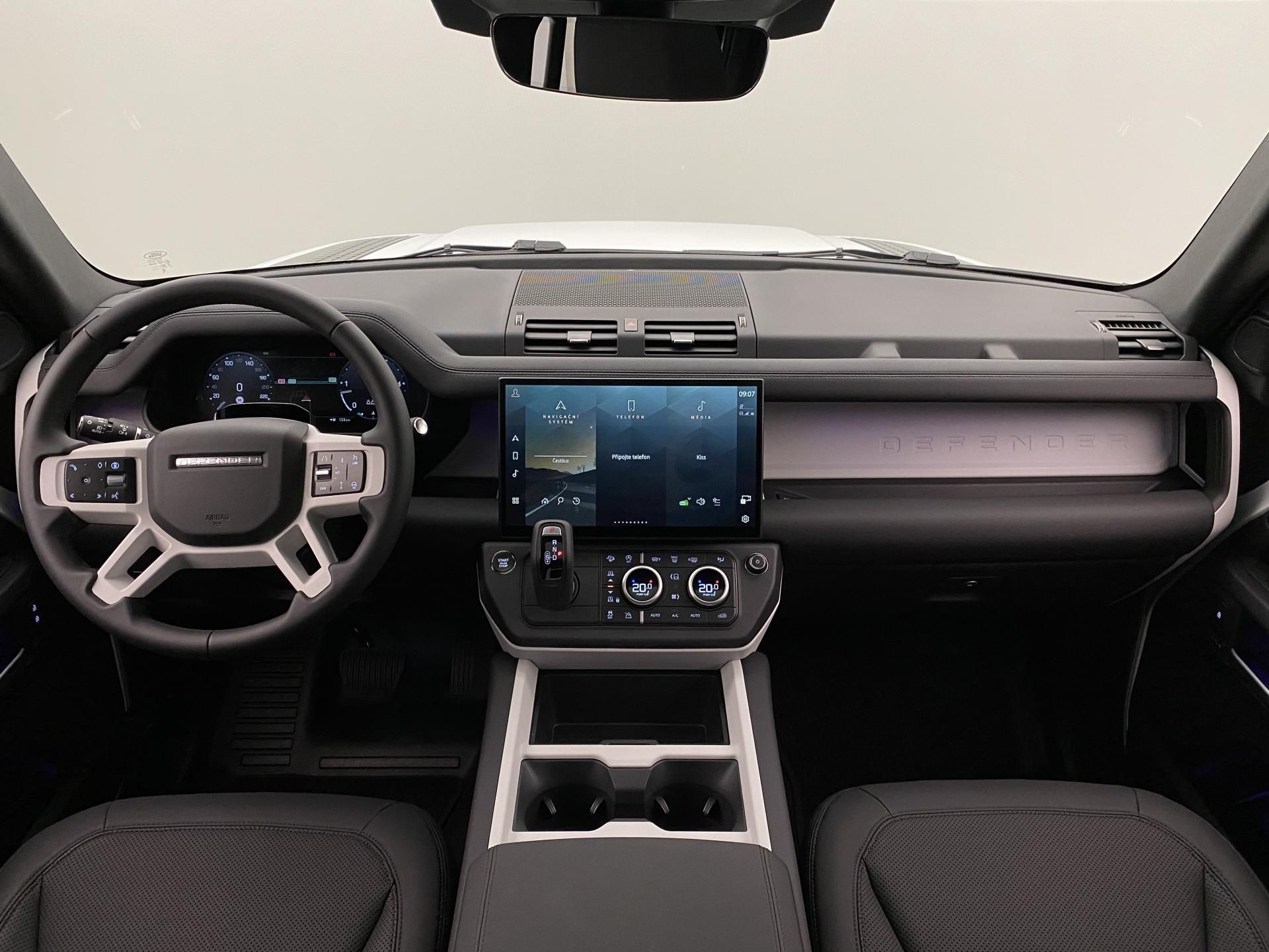 Land Rover Defender, 130 D250 X-Dynamic SE - fotka 2