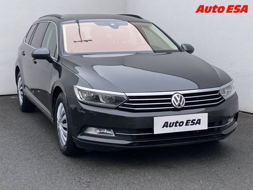 Volkswagen Passat, 2.0 TDi,DSG,LED,kamera