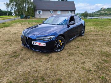 Veloce Q4