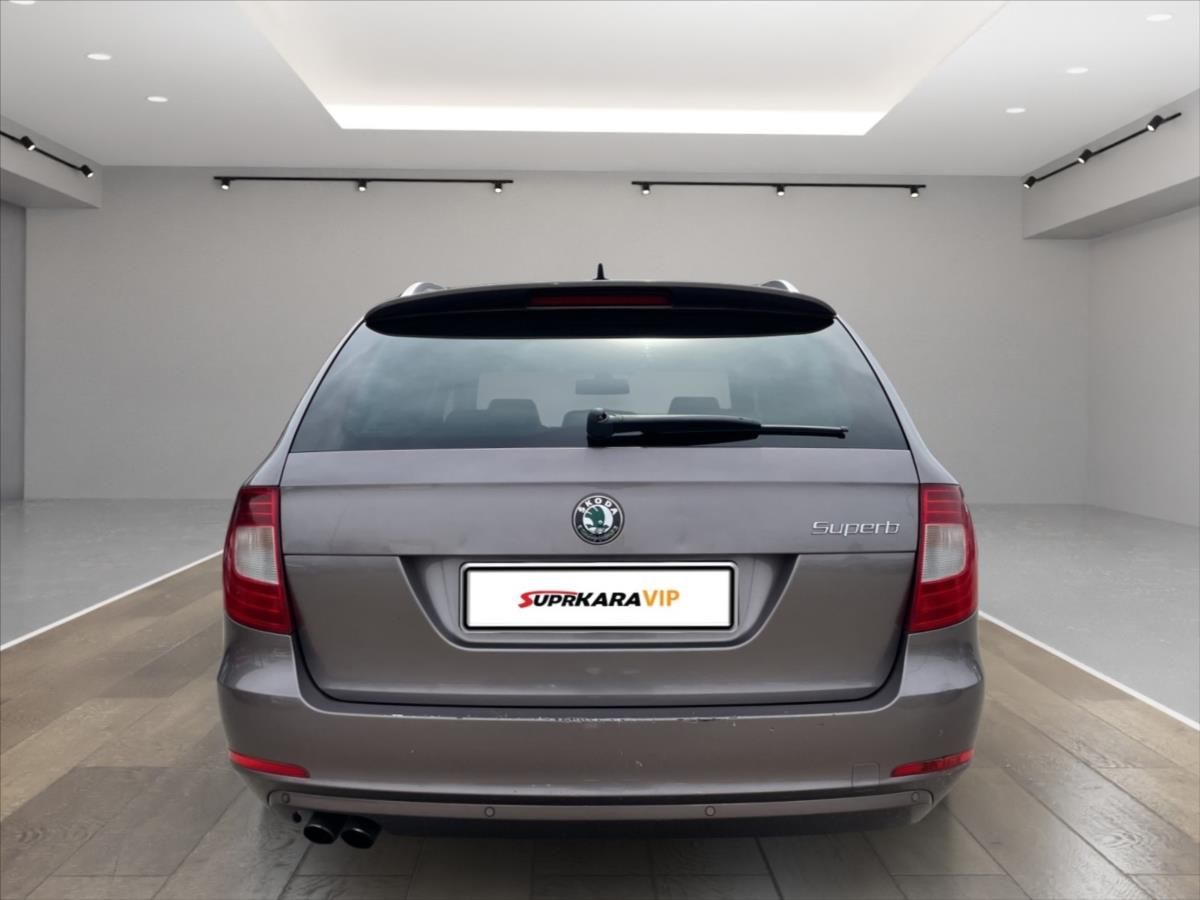 Škoda Superb, 2,0 TDi DSG 125kW Elegance - fotka 6