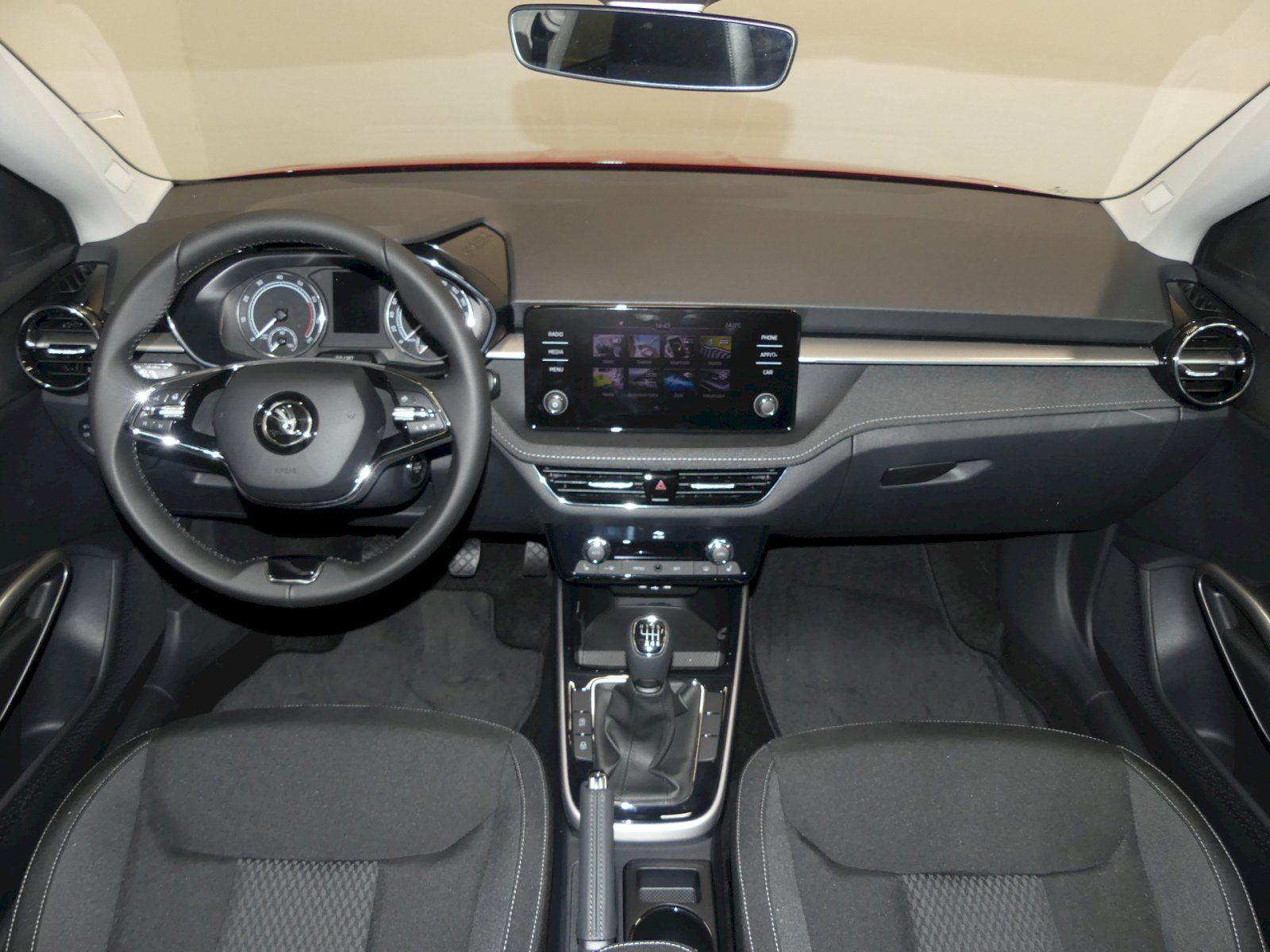 Škoda Fabia, Style 1.0TSI 81kW - fotka 5