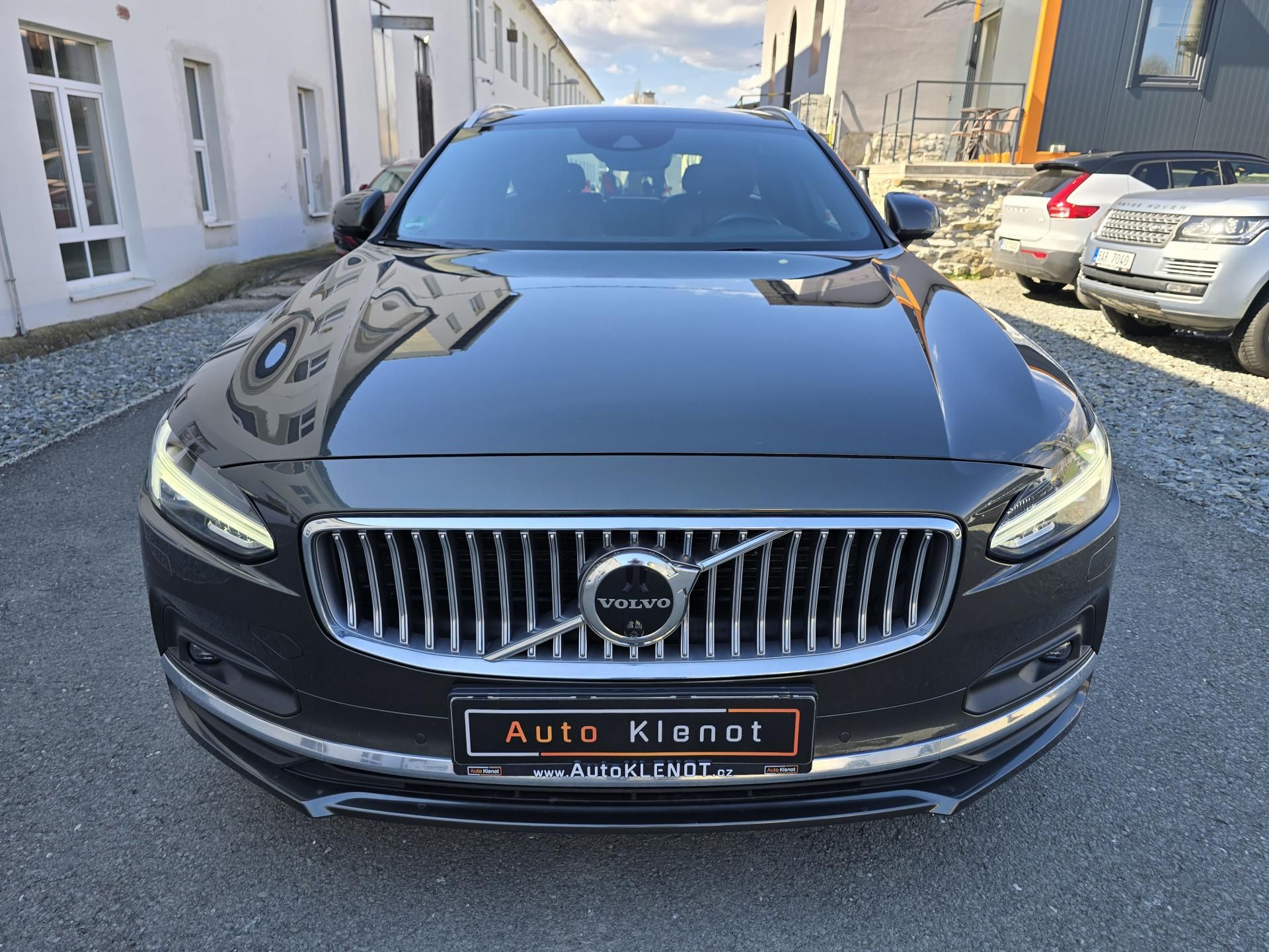 Volvo V90, 2.0 221kW B6 4x4 R-DESIGN -DPH - fotka 3