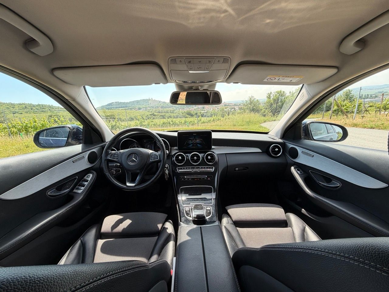 Mercedes-Benz Třídy C - fotka 6