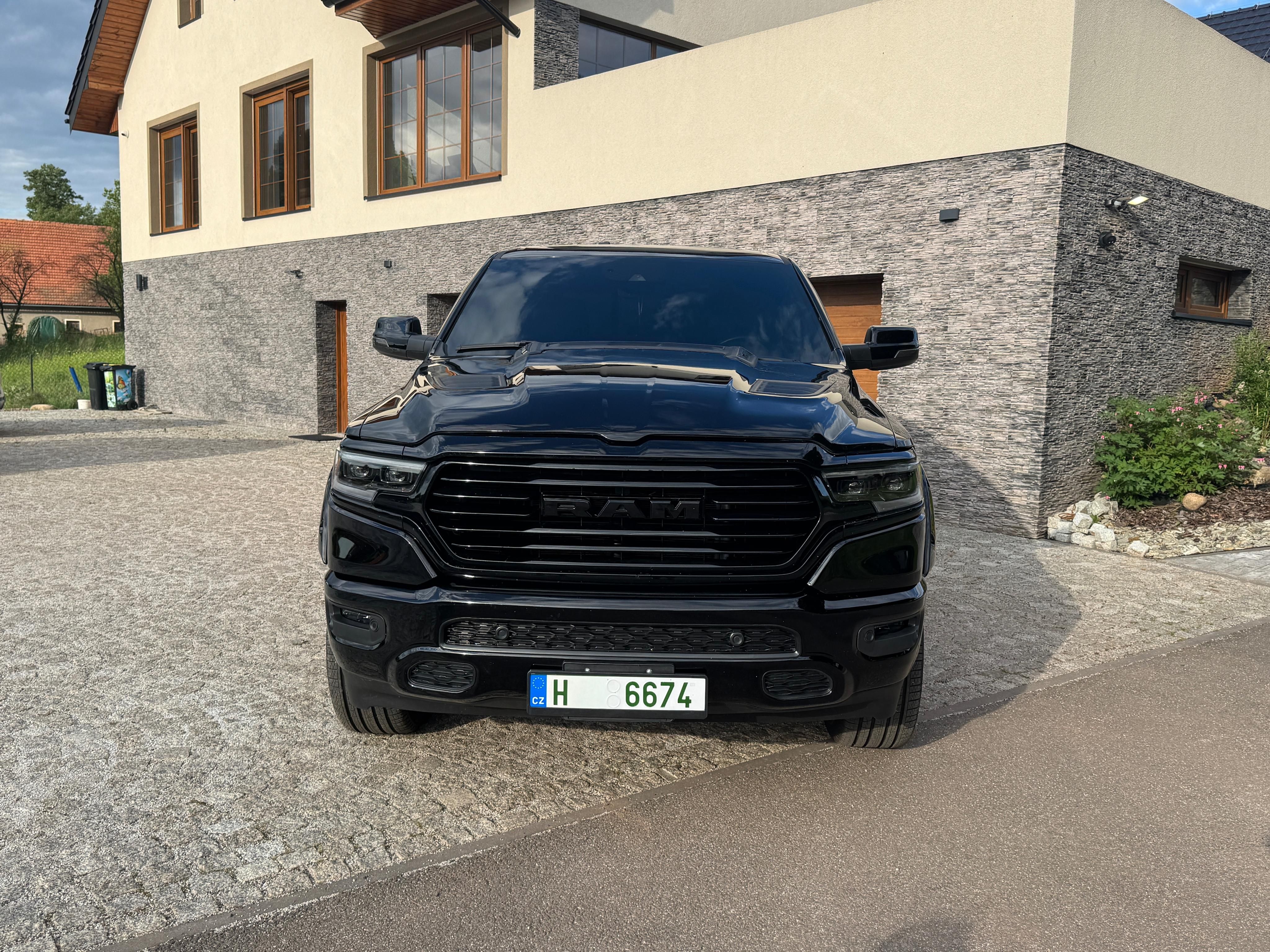Dodge Ram, 1500 5.7 SPORT GT - fotka 3