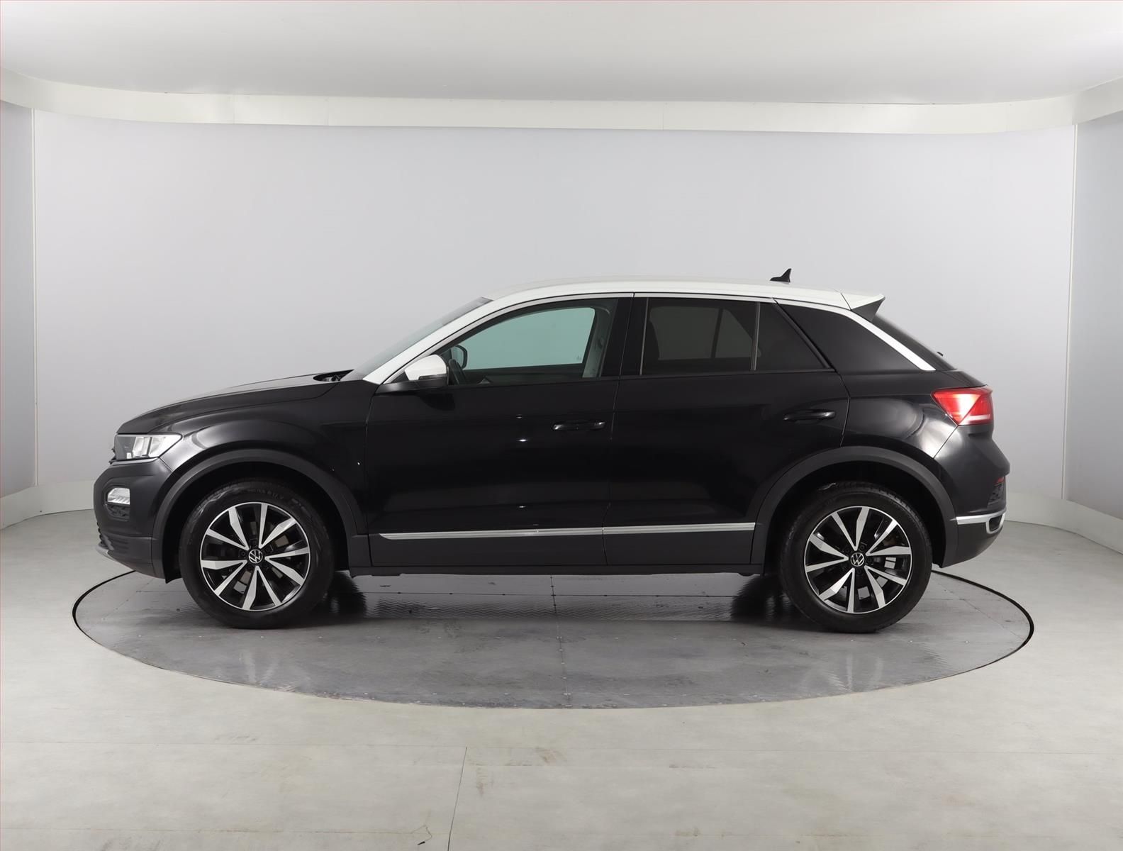 Volkswagen T-Roc, 2.0 TDI, Style, Serv.kniha - fotka 3