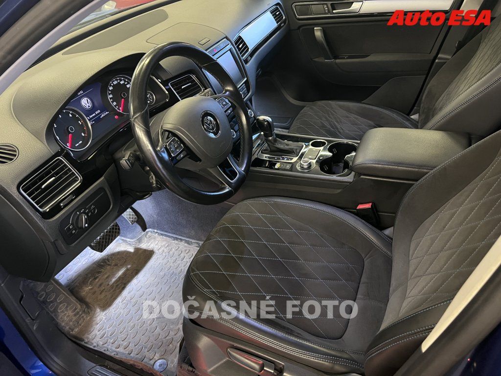 Volkswagen Touareg, 3.0 TDi V6,ČR - fotka 3
