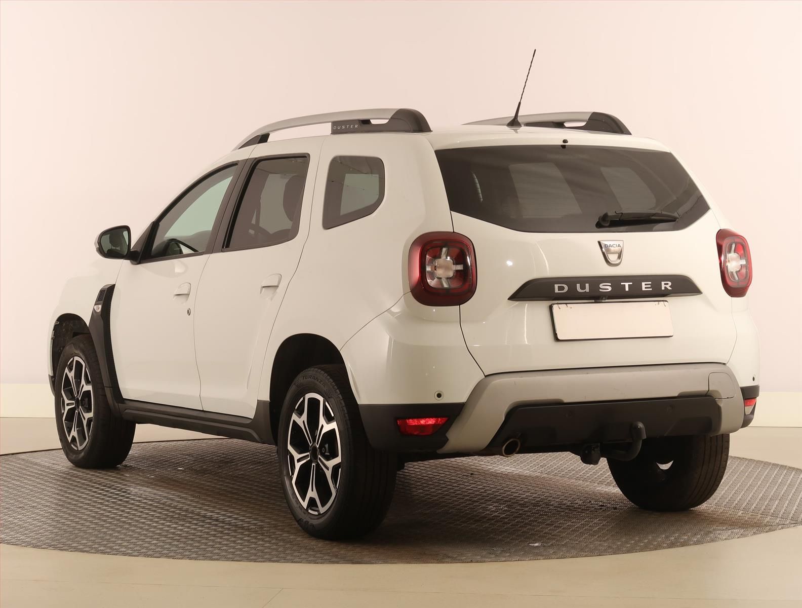 Dacia Duster, 1.3 TCe, Serv.kniha, Navi - fotka 4