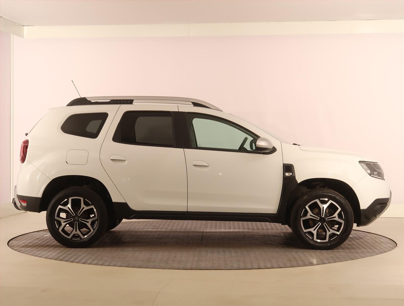Dacia Duster, 1.3 TCe, Serv.kniha, Navi - fotka 6
