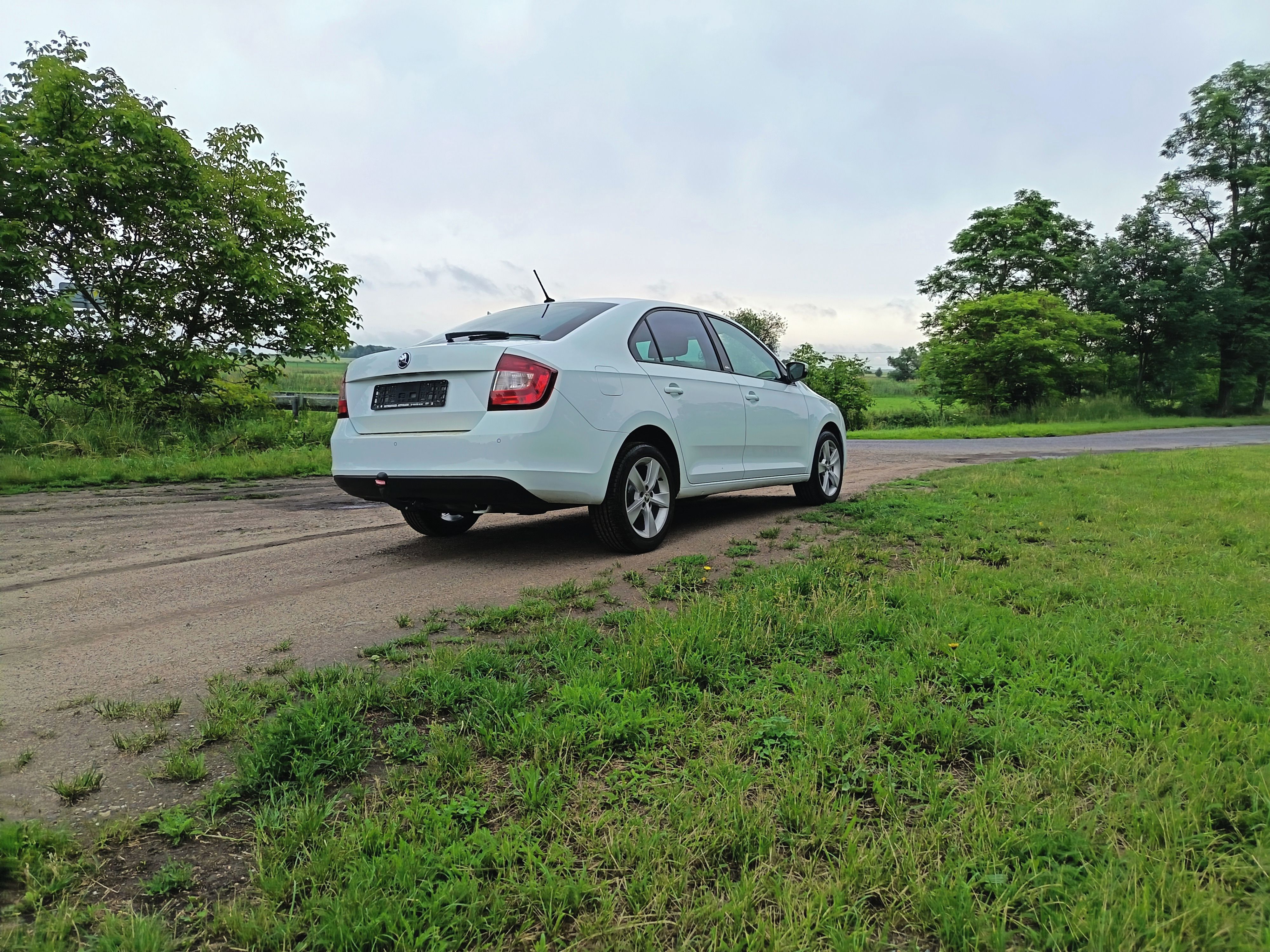 Škoda Rapid, 1.2 TSI 81kw, xenon,navi, taž - fotka 3