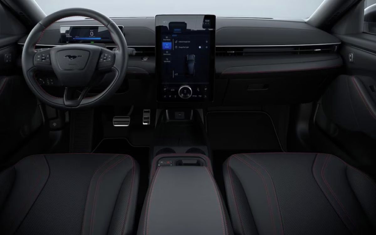 Ford Mustang Mach-E, 88kWh, Premium, PRODL. DOJEZD - fotka 4