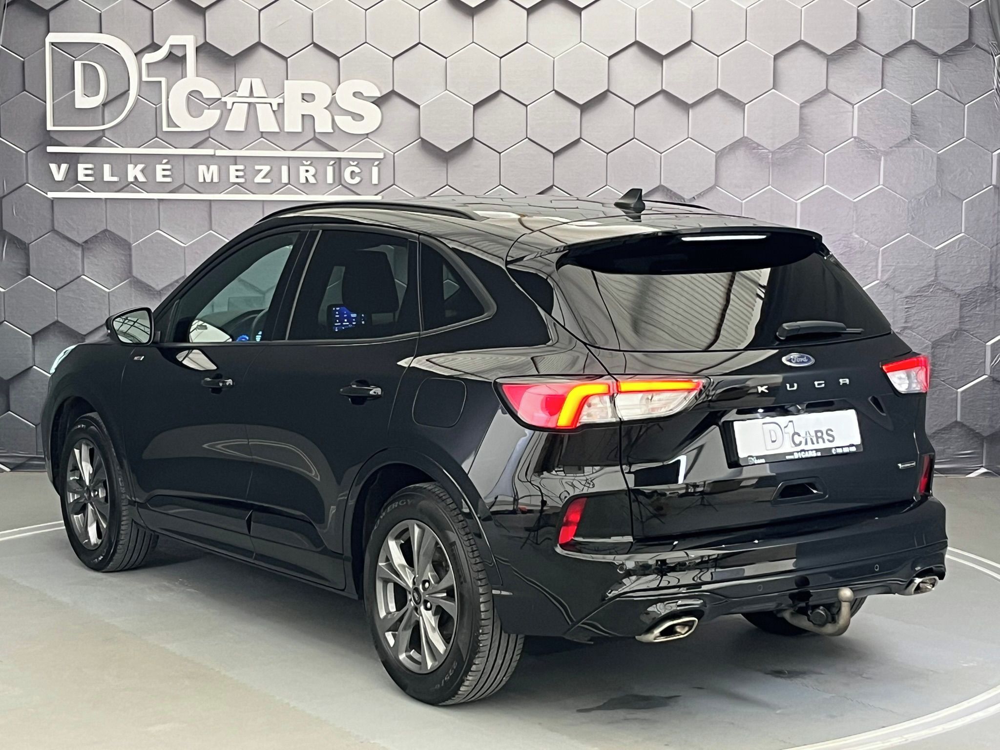 Ford Kuga, 2.5 HEV 4x4  ST-LINE X - fotka 2
