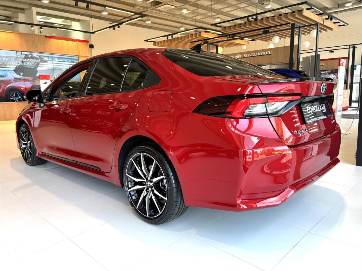 Toyota Corolla, 1,8   SD GR Sport HEV - fotka 5