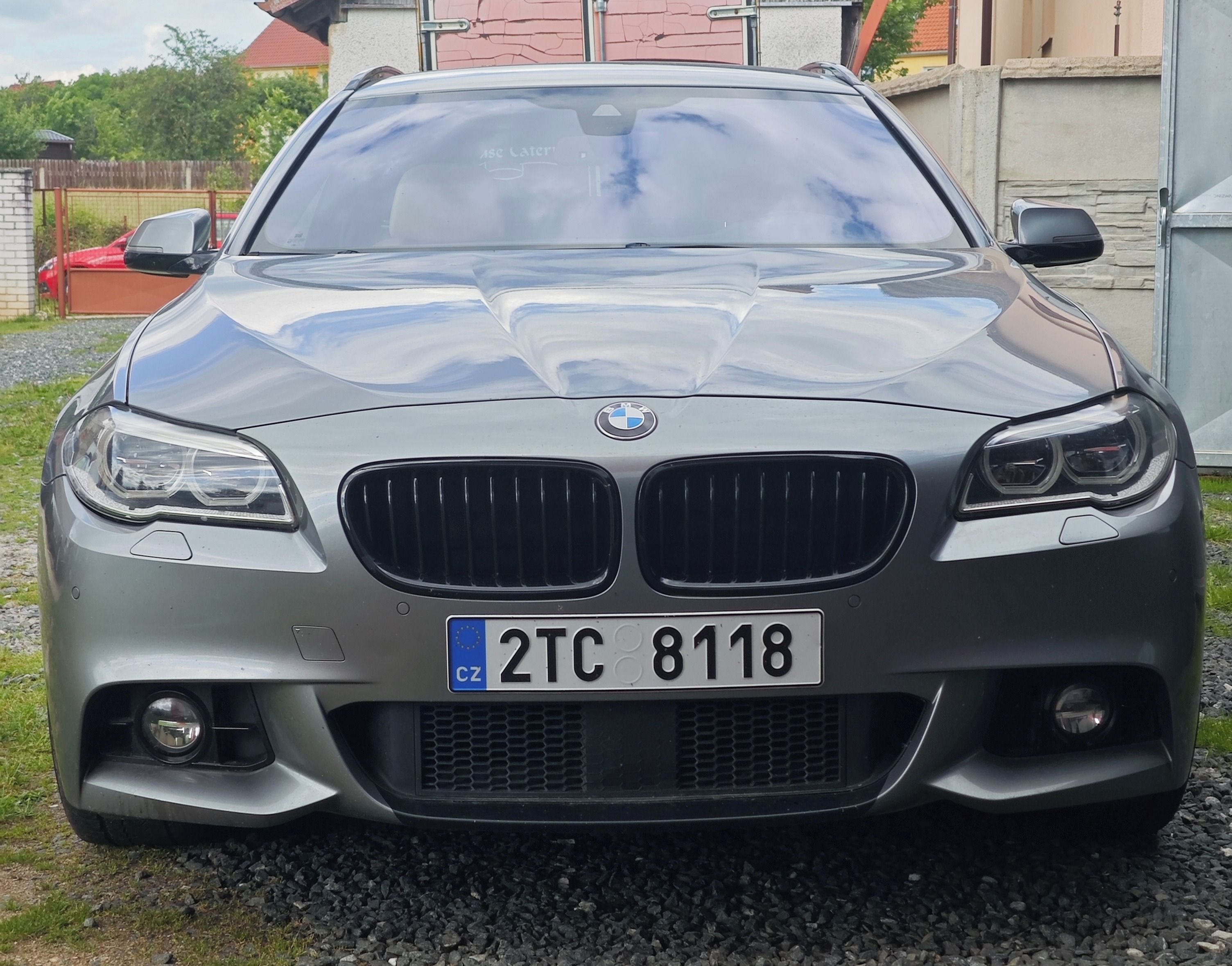 BMW Řada 5, 530xd lci M-paket - fotka 2