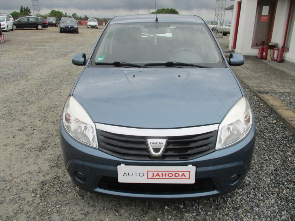 Dacia Sandero, 1,4 i, klimatizace, serviska, - fotka 2
