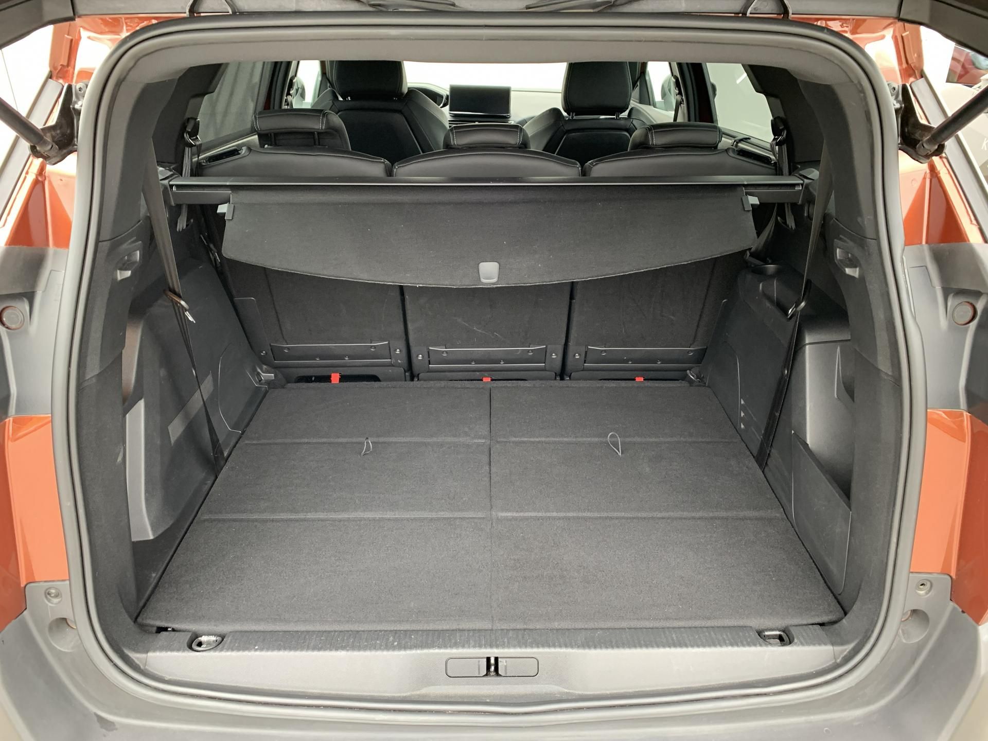 Peugeot 5008, ALLURE PACK 1,2 PureTech 96kW - fotka 5