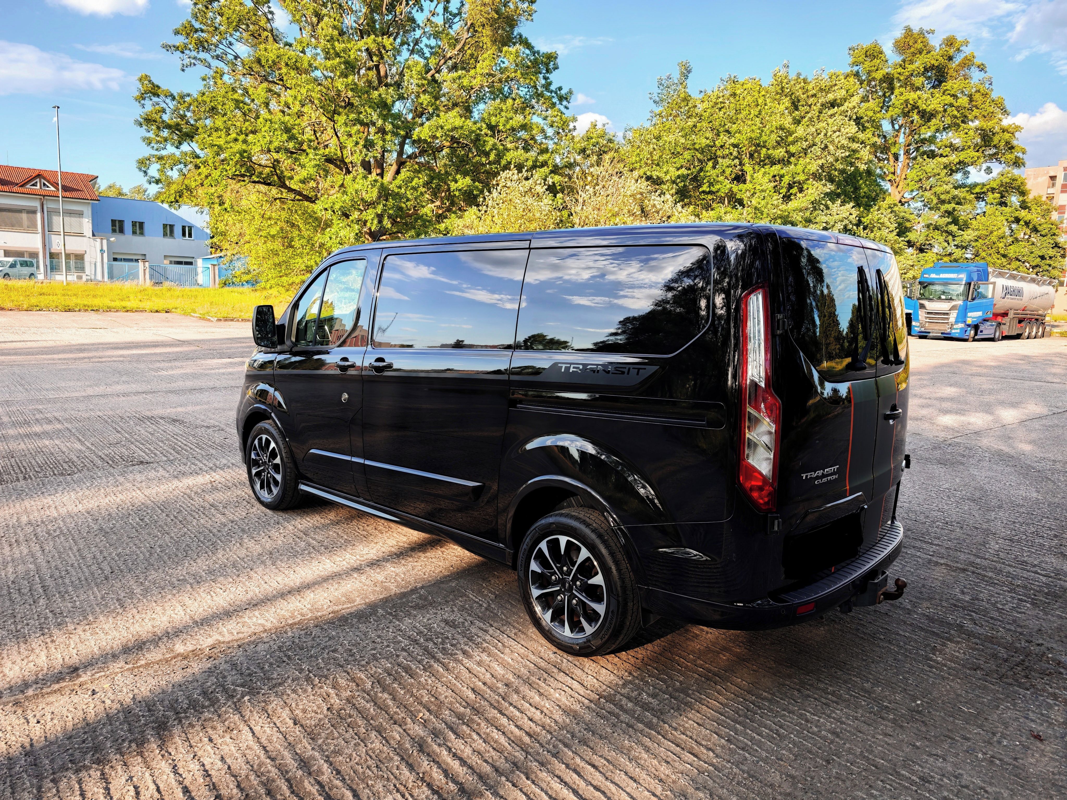 Ford Transit Custom, SPORT 125KW,TAŽNÉ,NAVI,AUTOMAT - fotka 4