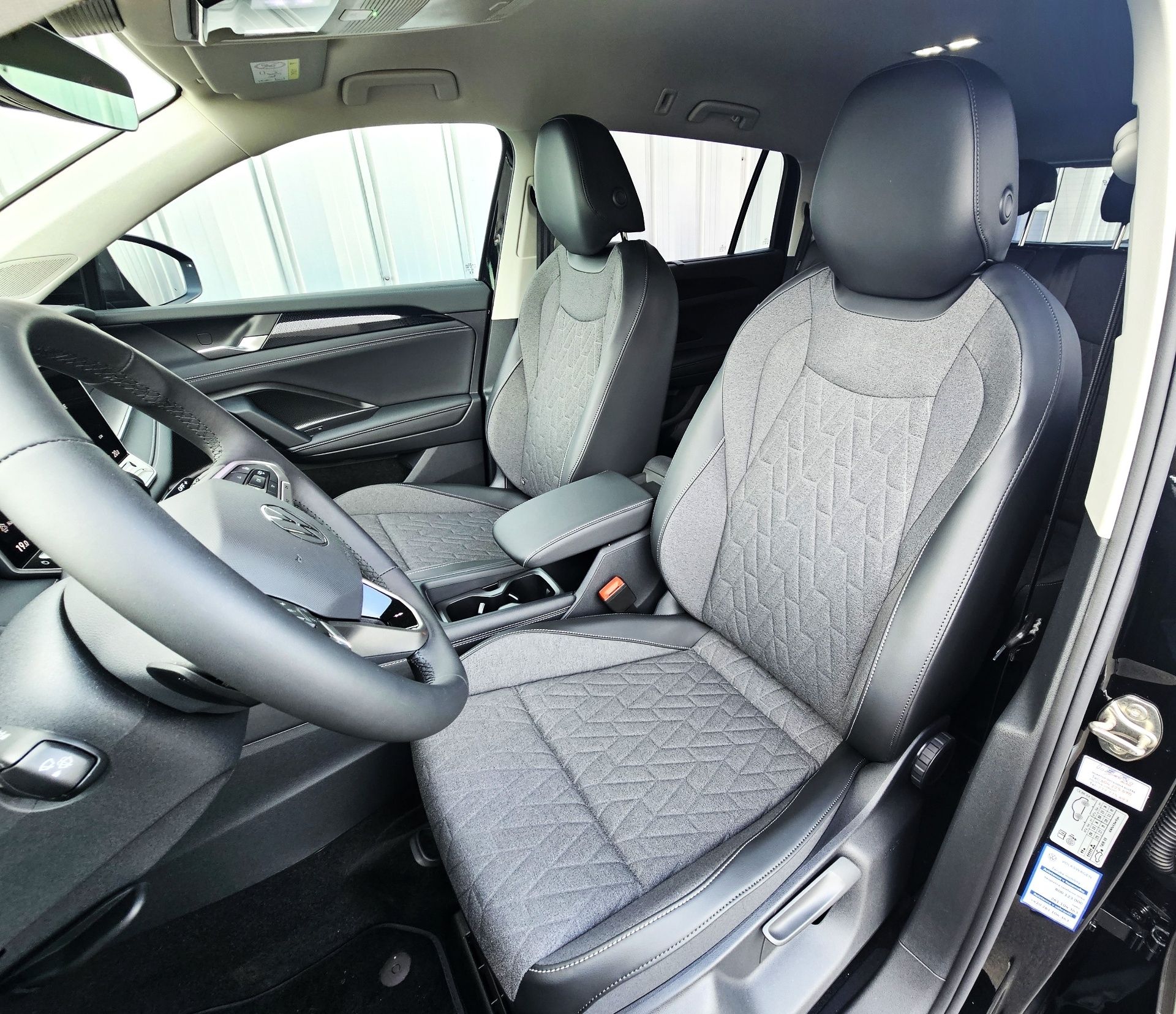 Volkswagen Tayron, People 1,5 eTSI 110 kW mHEV - fotka 6