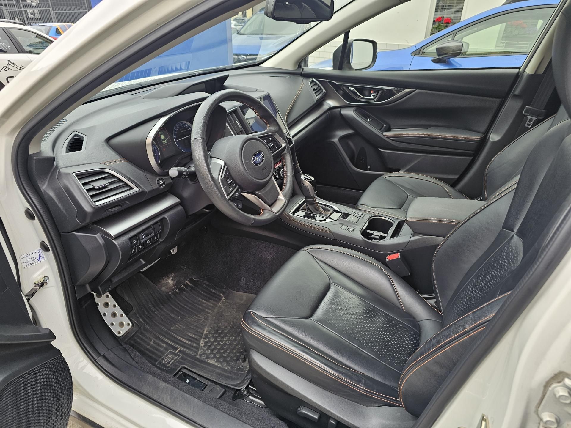 Subaru XV, Executive, kůže, NAVI,TOP stav - fotka 5