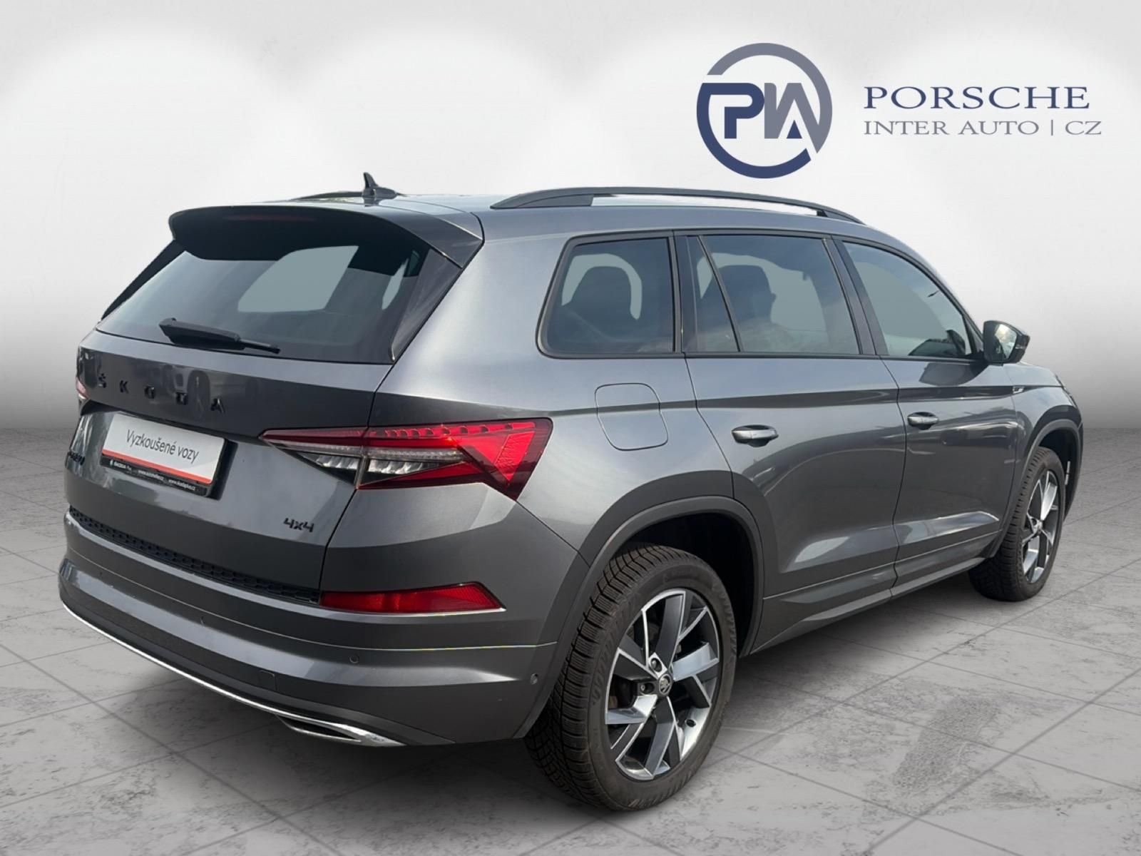 Škoda Kodiaq, 2.0TDI Sportline DSG 4x4 7míst - fotka 2