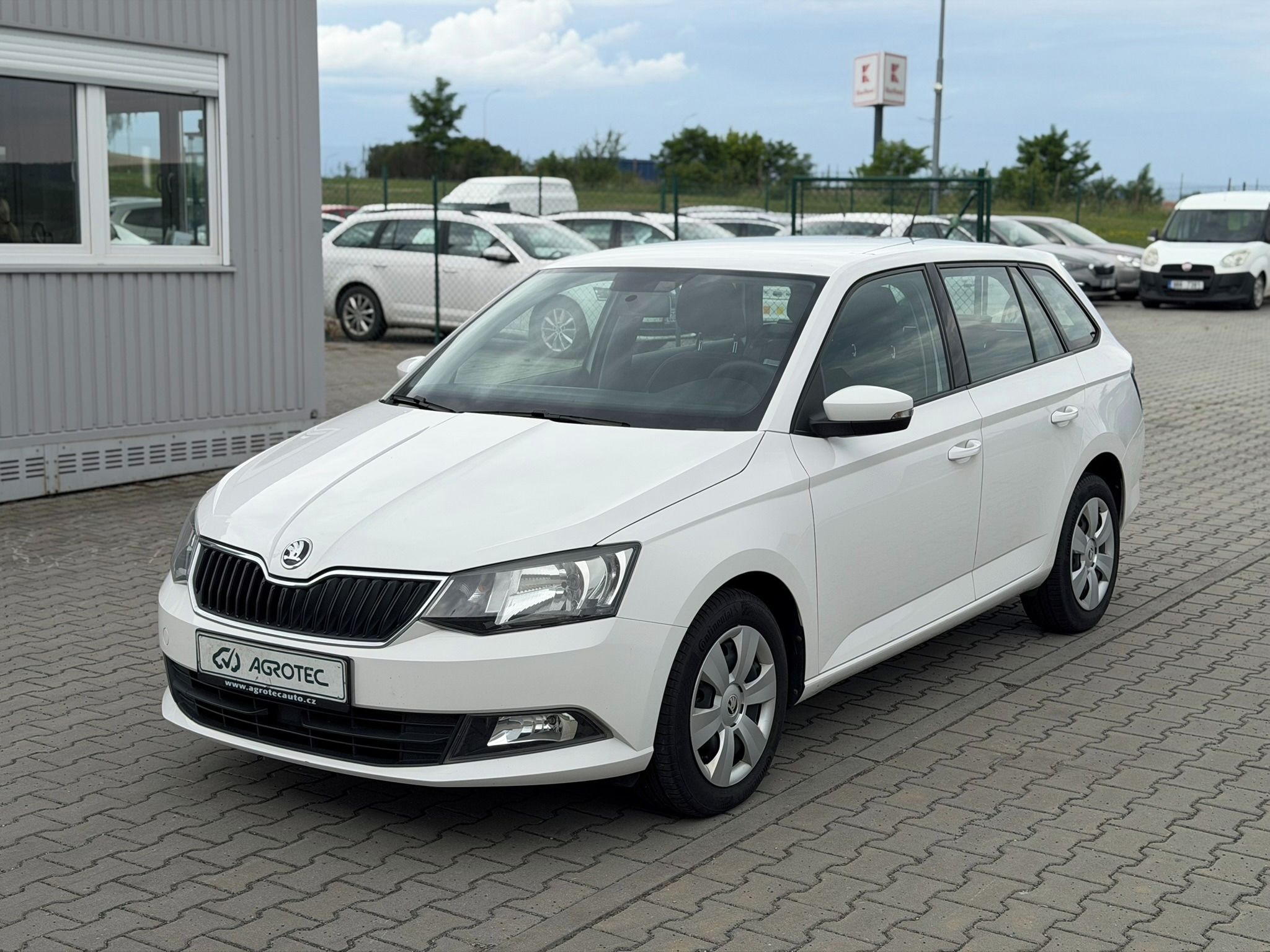 Škoda Fabia, 1.4 TDI 66 kW Ambition - fotka 3