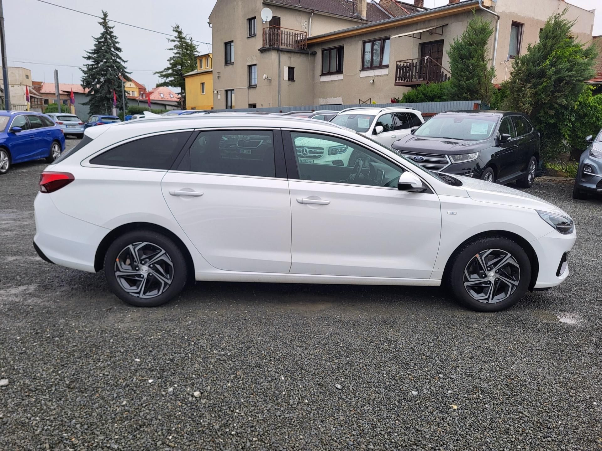 Hyundai i30, WG 1.5 T-GDI 118kW SMART *ČR - fotka 5