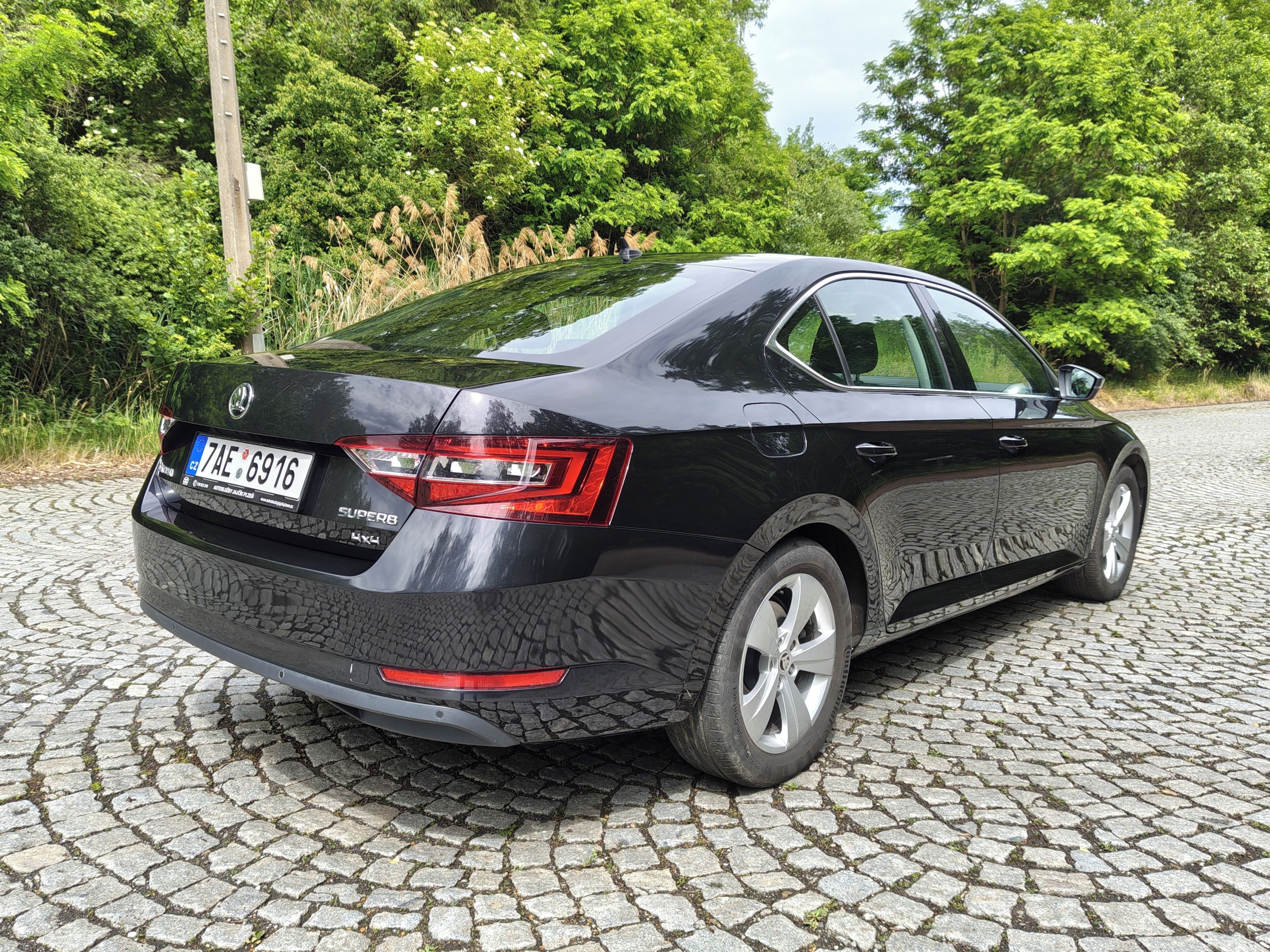 Škoda Superb, 2.0 TDI 140kW Ambition 4x4 DSG - fotka 5