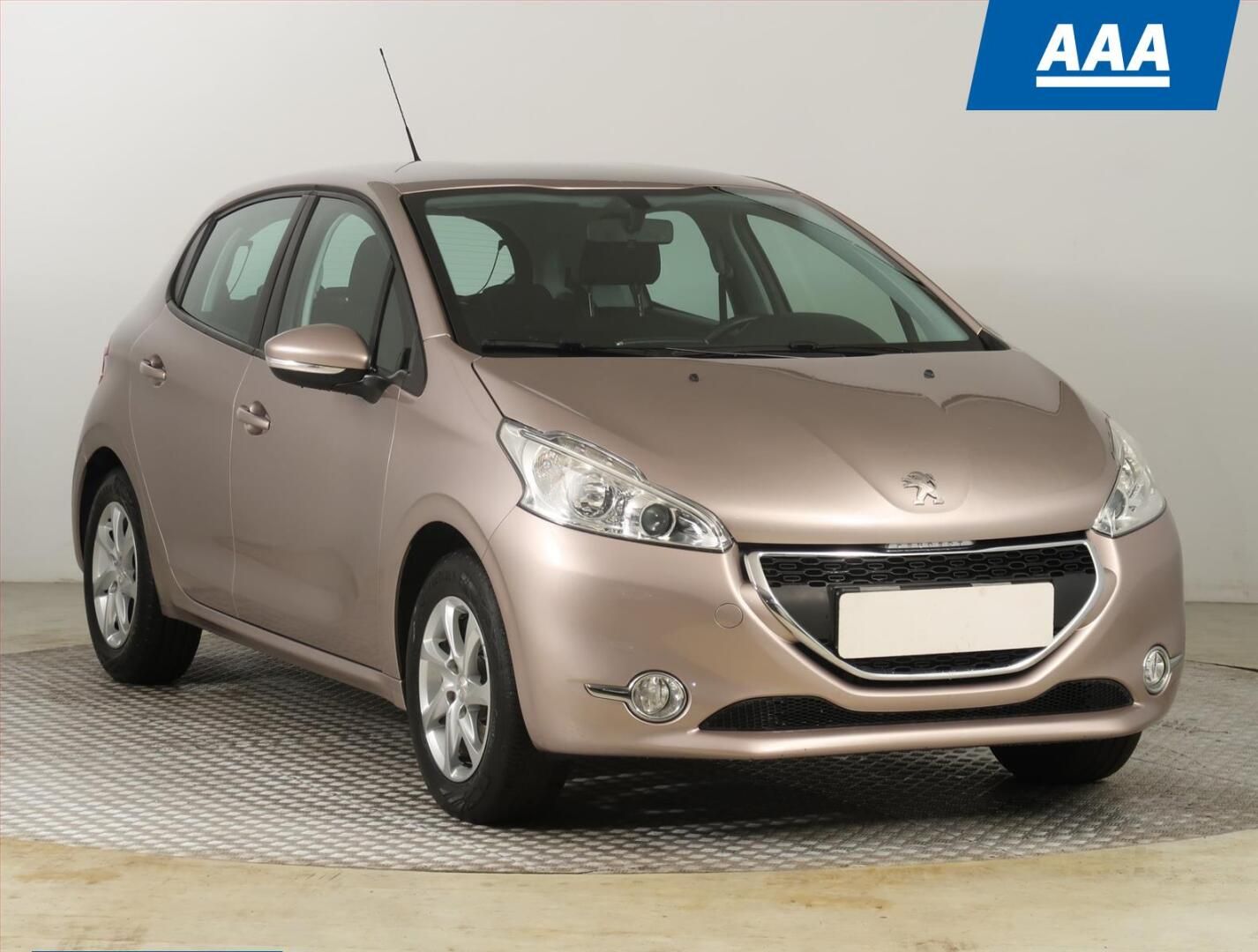 Peugeot 208, 1.2 PureTech, ČR,1.maj, Klima