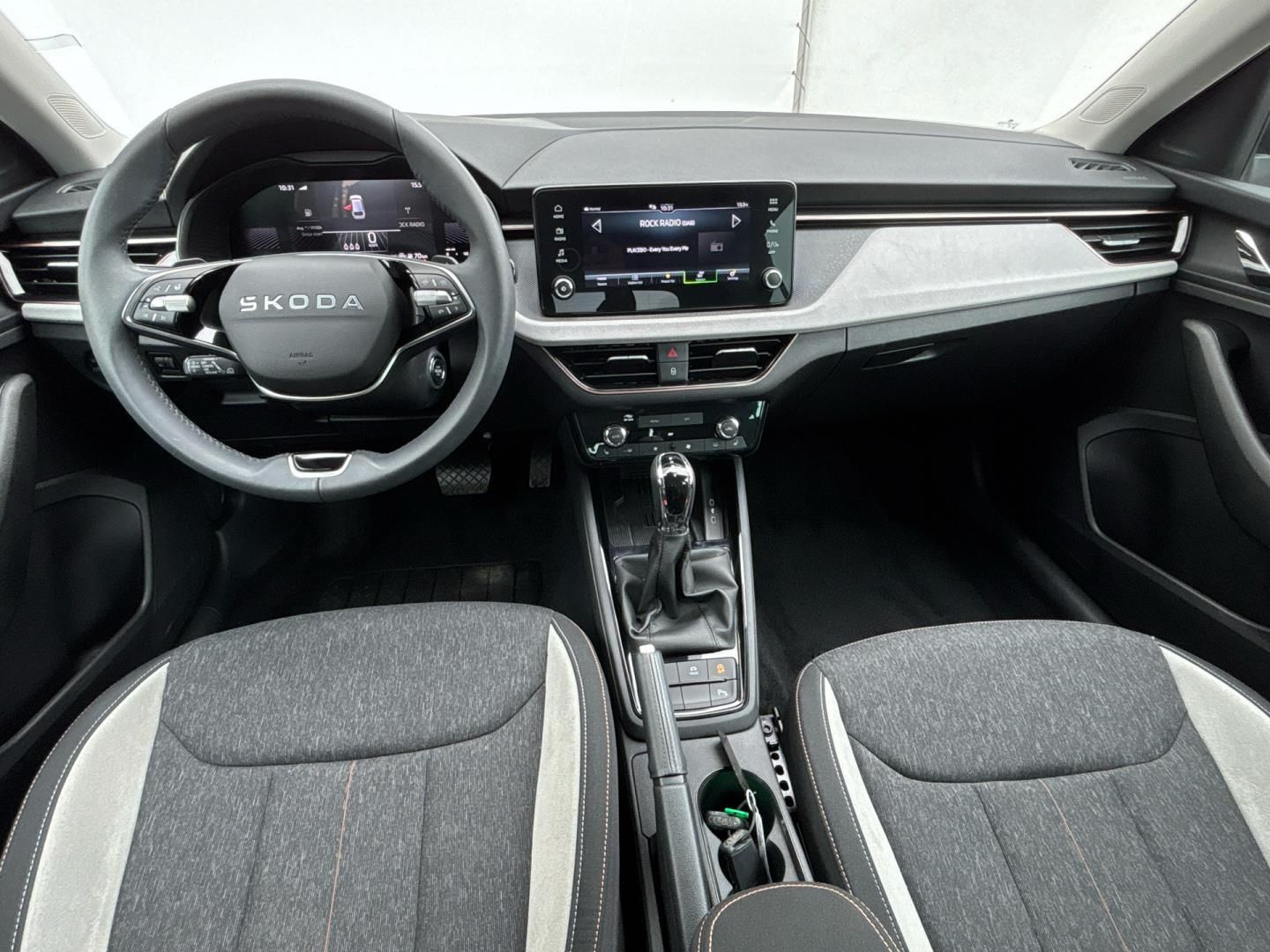 Škoda Scala, 1.0 TSI / 85 kW Top selection - fotka 5