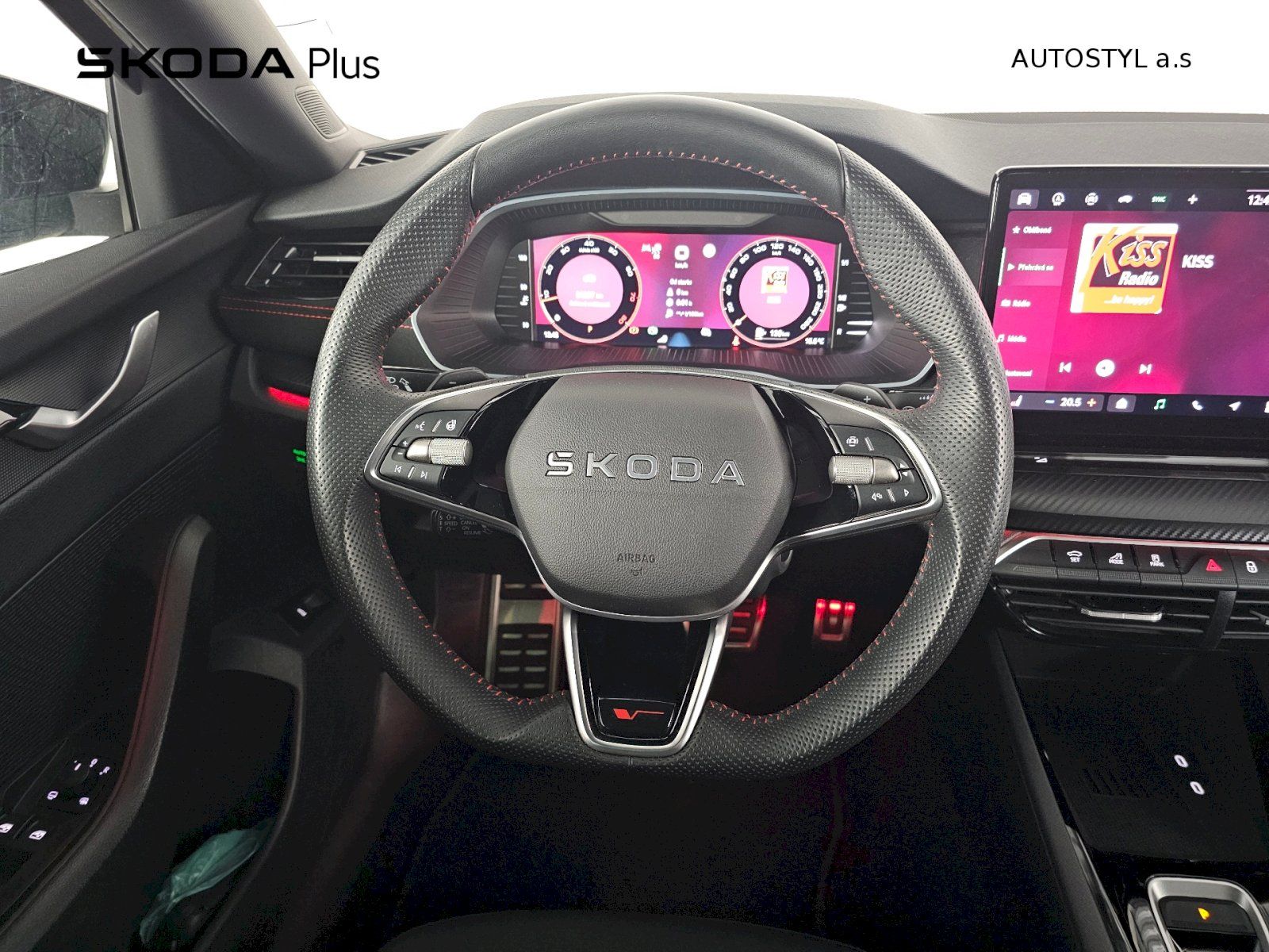 Škoda Octavia, RS 2.0TSi 195Kw RS TAŽNÉ - fotka 5