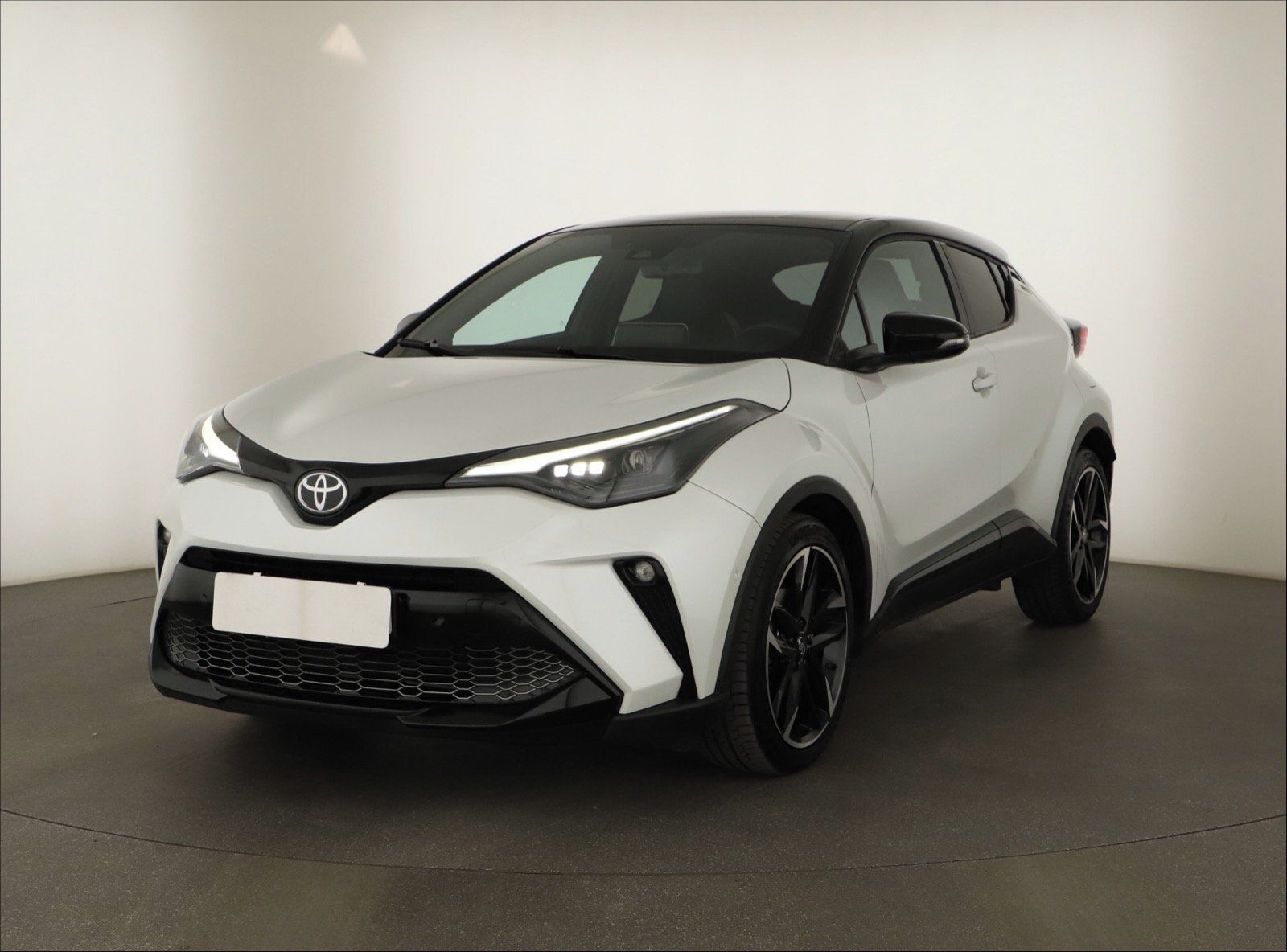 Toyota C-HR, 2.0 Hybrid, Automat - fotka 3