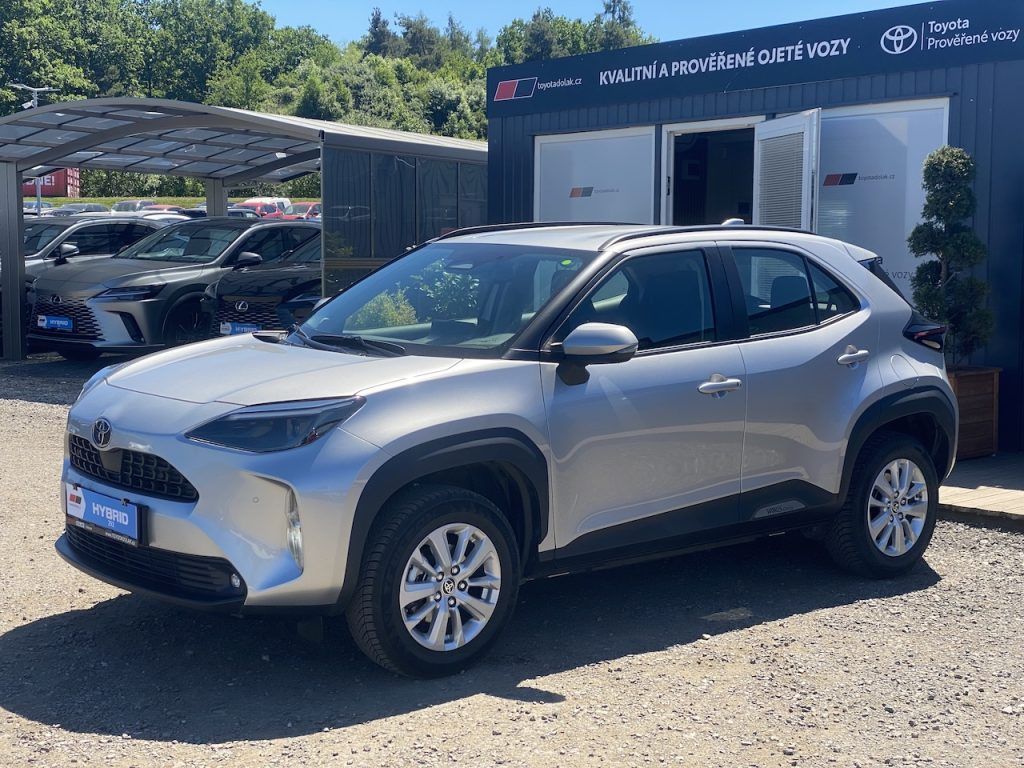 Toyota Yaris Cross, 1.5HSD, ČR-1m, Comfort, DPH - fotka 4
