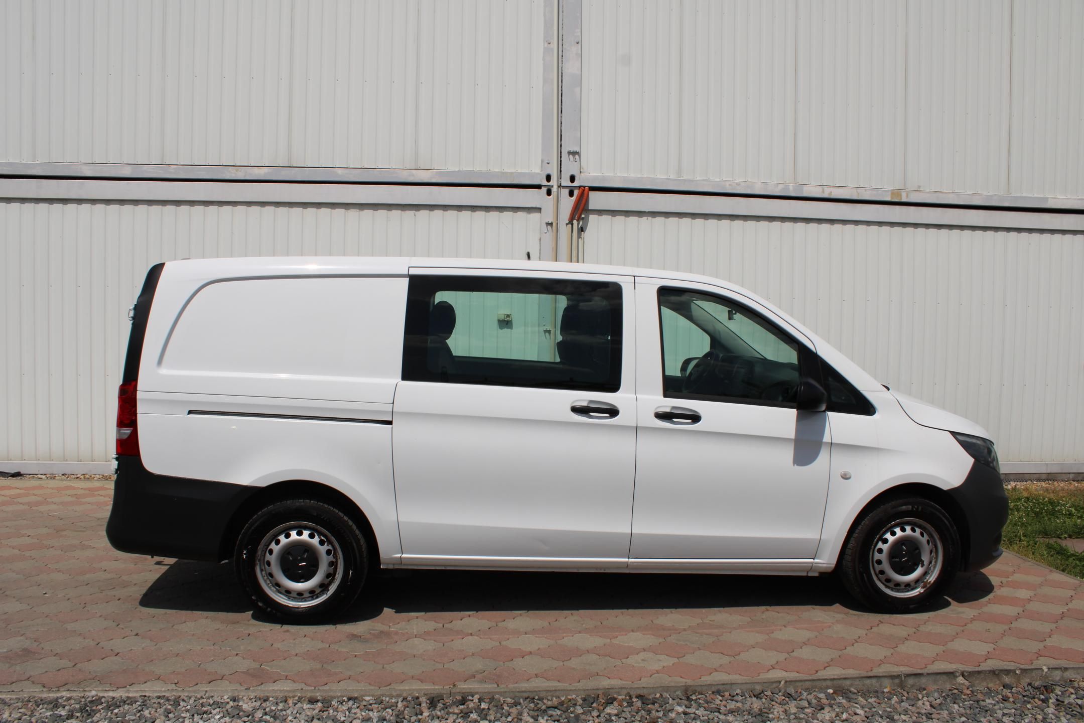 Mercedes-Benz Vito, 2,2 116CDI 5Míst Automat+klima - fotka 3