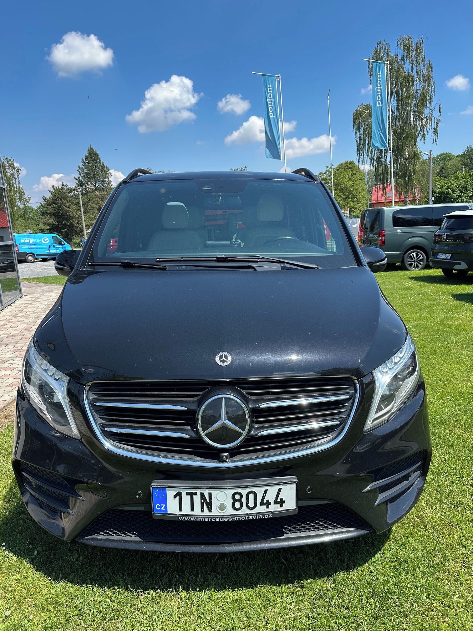 Mercedes-Benz Třídy V, 250d AMG 4x4 - fotka 4