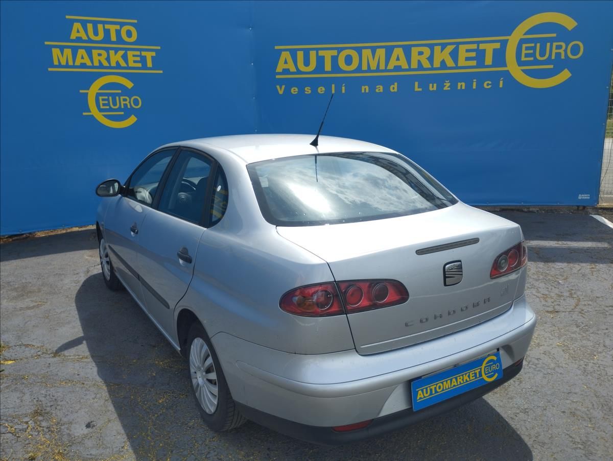 Seat Cordoba, 1,4 63KW - fotka 6