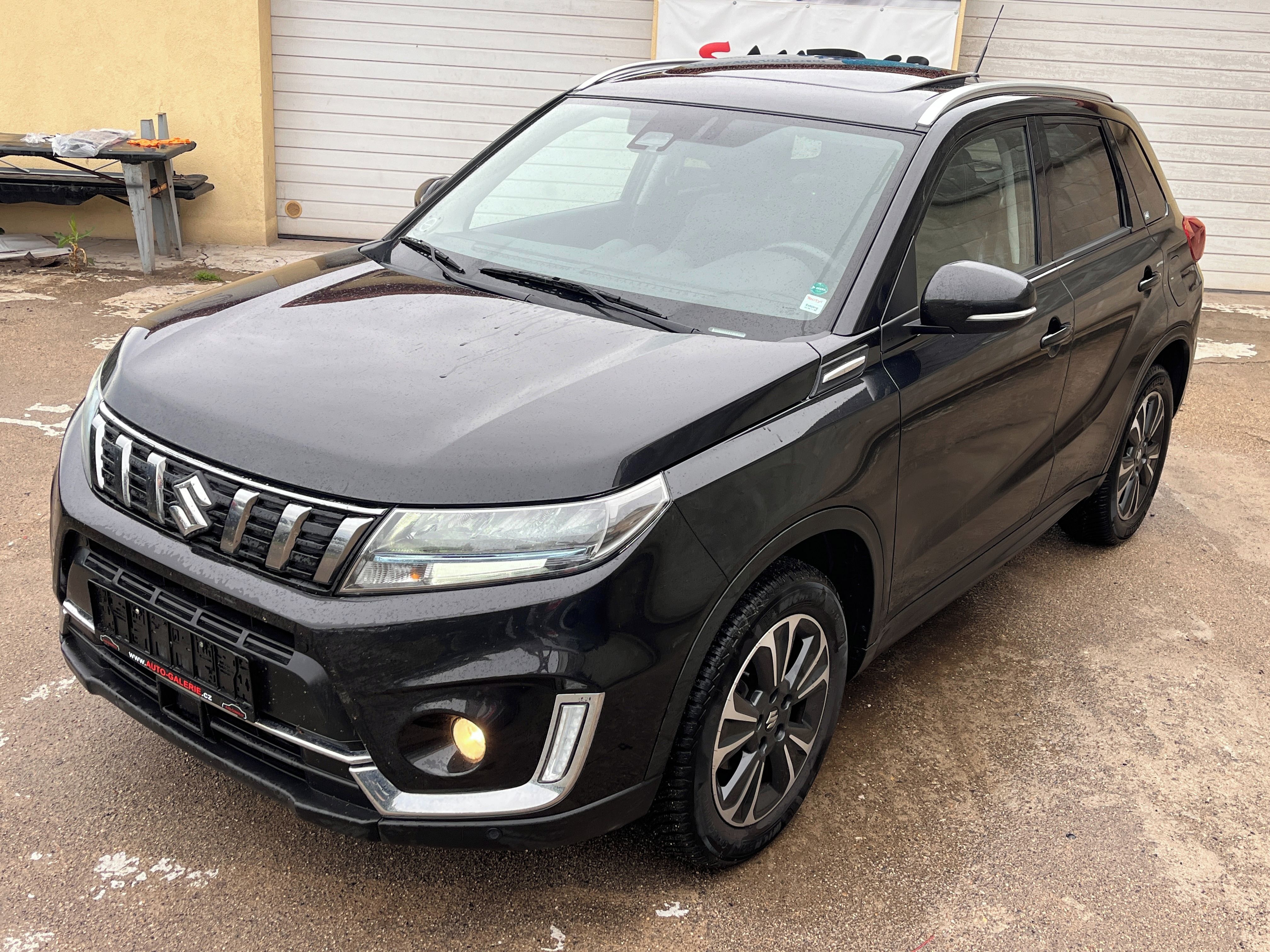 Suzuki Vitara, 1.4T 95KW,PLNÁ VÝBAVA,TOP STAV - fotka 2