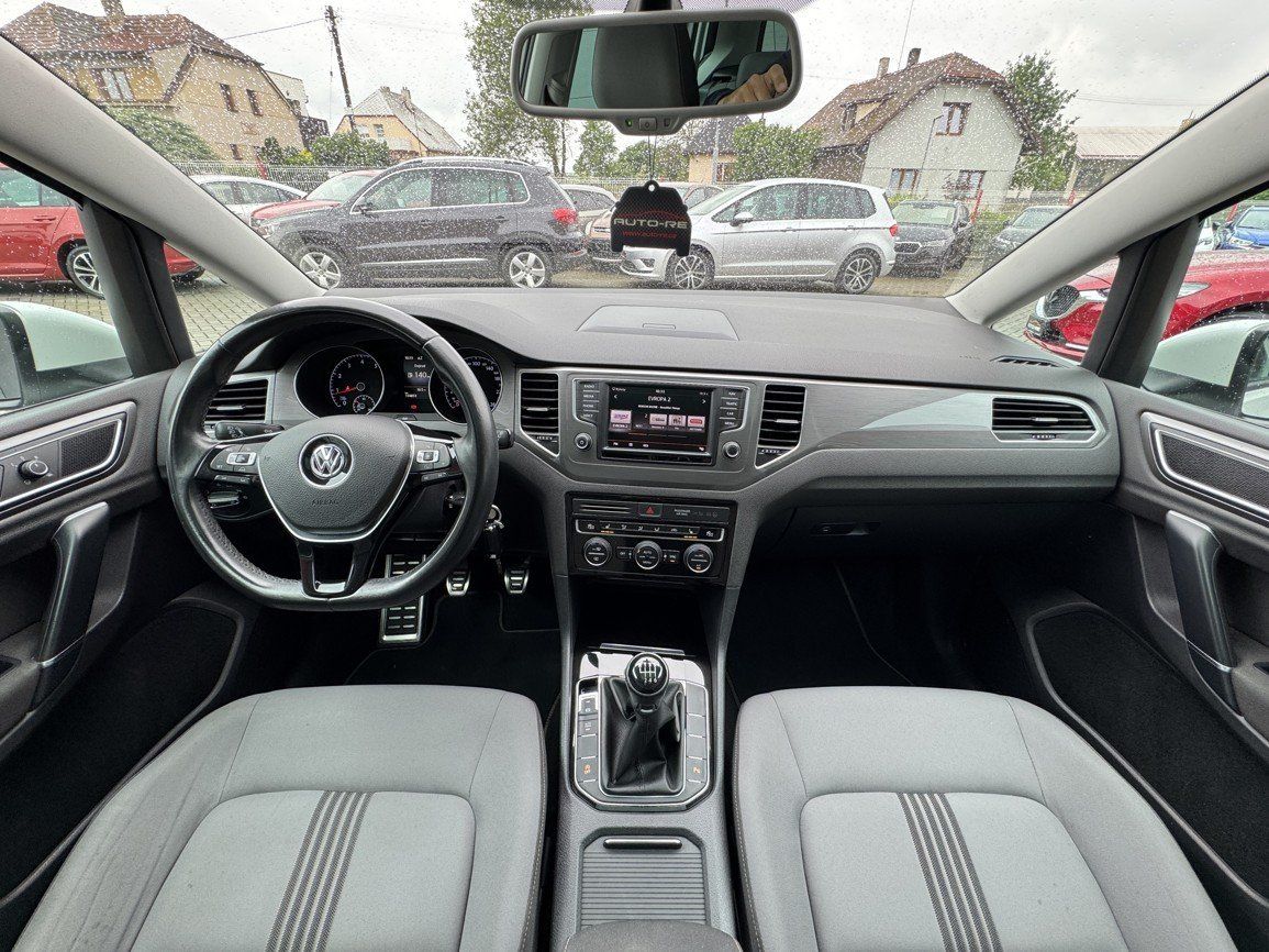 Volkswagen Golf Sportsvan, 1.4TSi Xenony Navi Kamera Pano - fotka 6